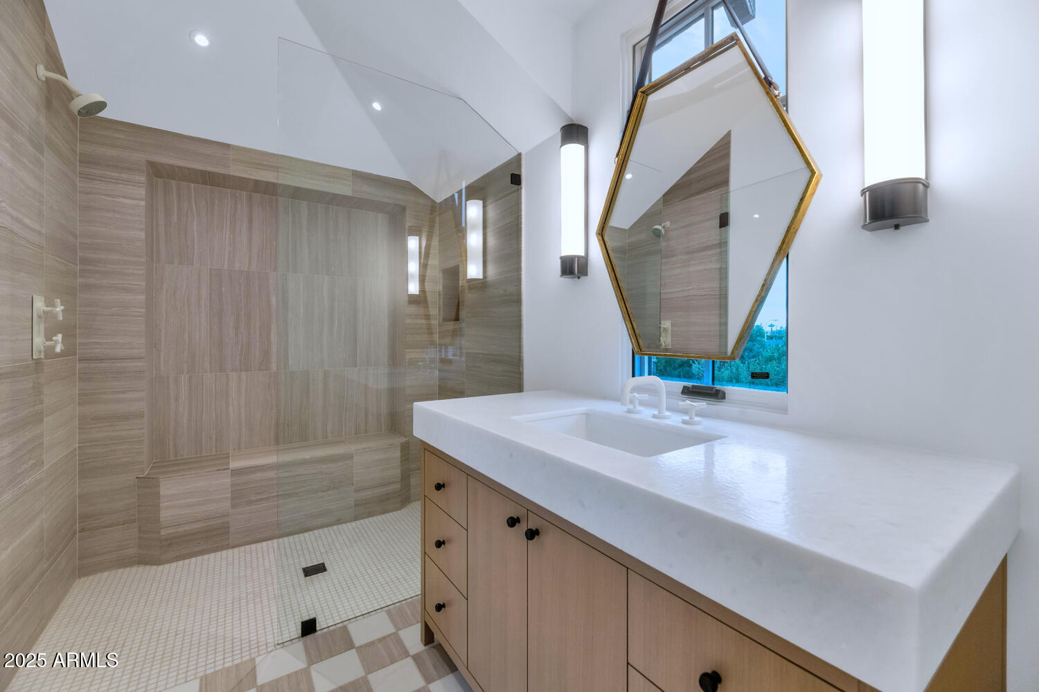 LOMBARDI ESTATES BLK 1 - Residential