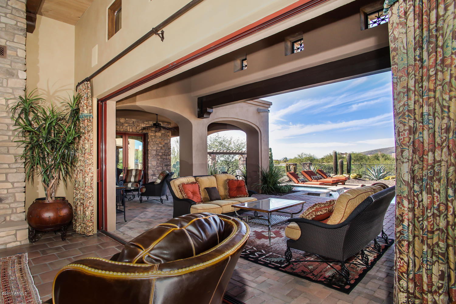 Mirabel Club - Residential