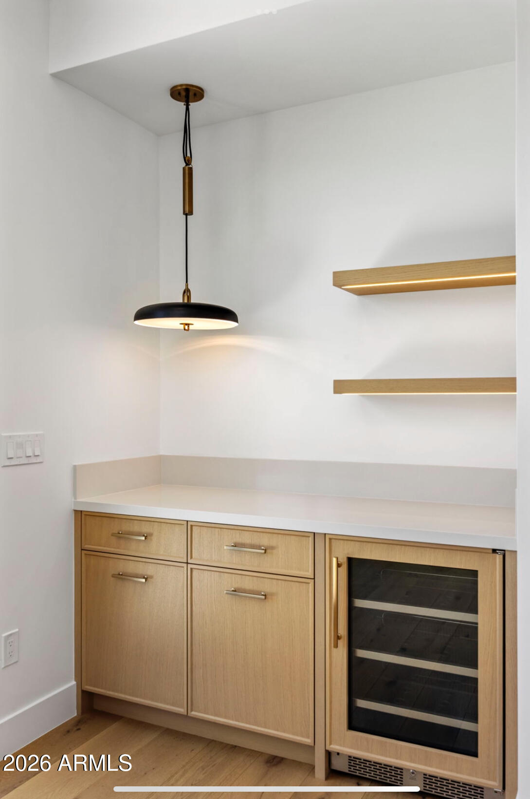 WHISPER ROCK UNIT 1 - Residential