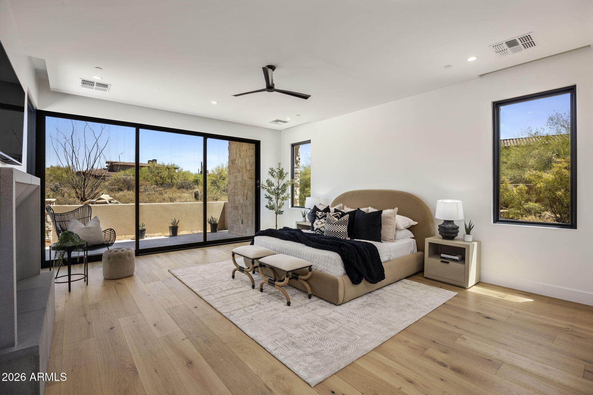 WHISPER ROCK UNIT 1 - Residential