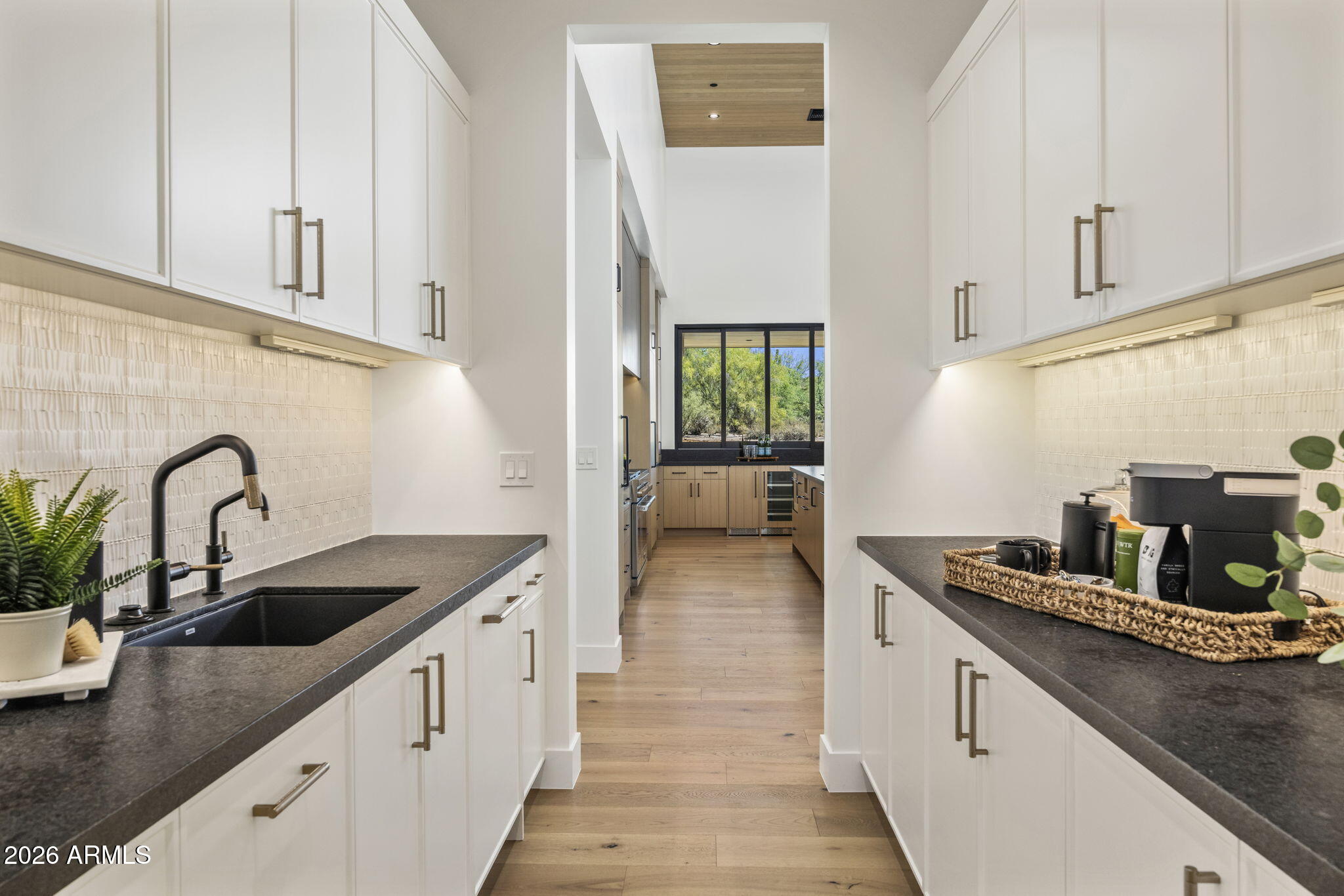 WHISPER ROCK UNIT 1 - Residential