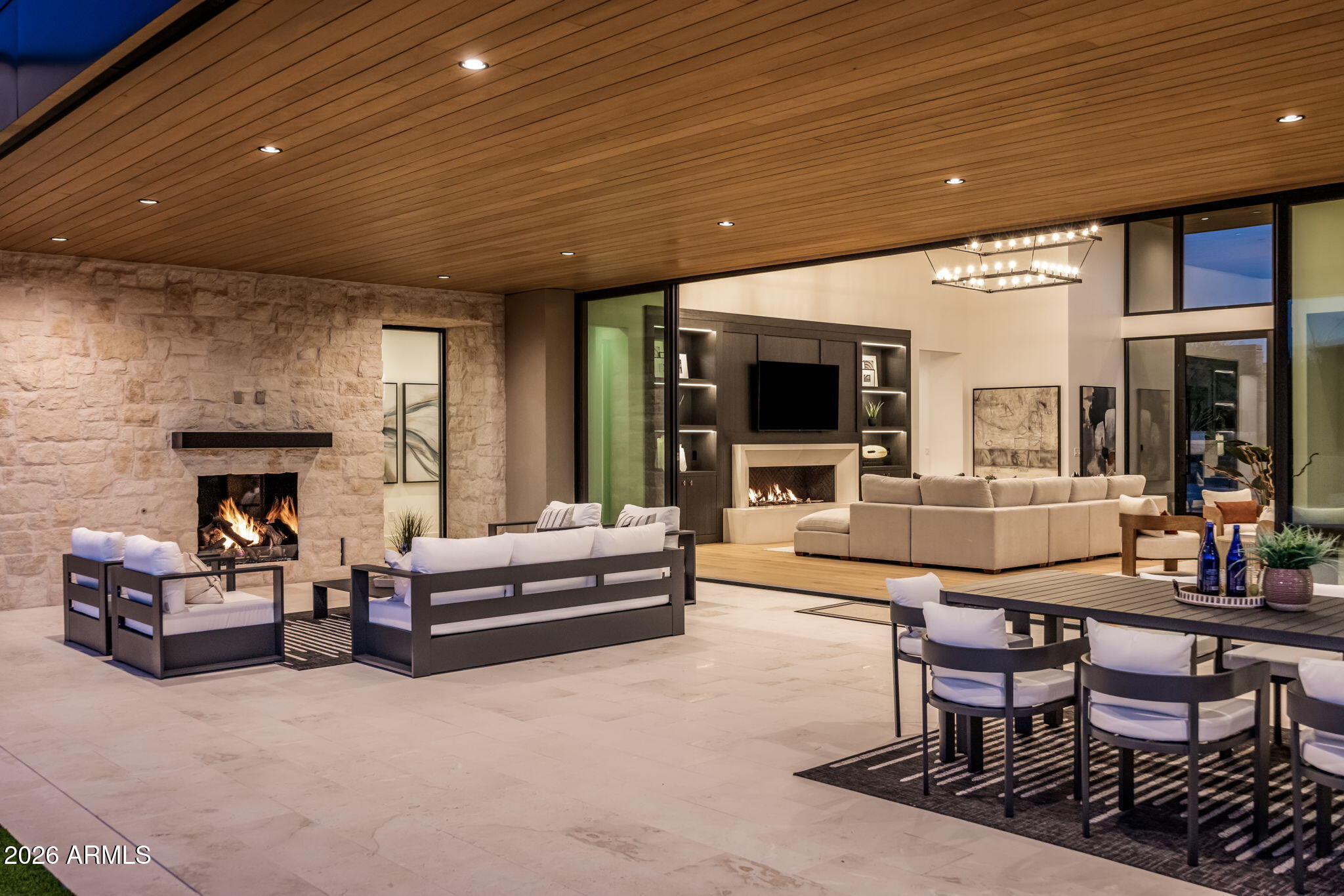 WHISPER ROCK UNIT 1 - Residential