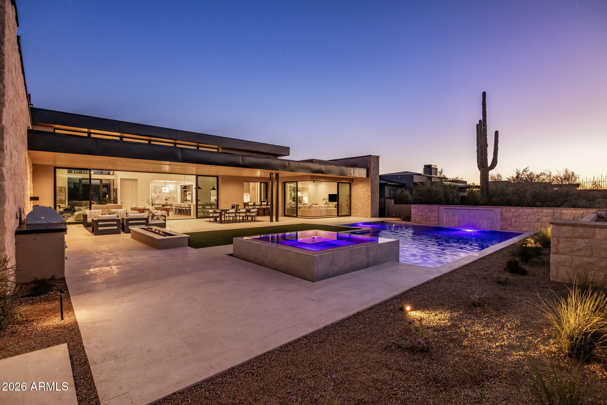 WHISPER ROCK UNIT 1 - Residential