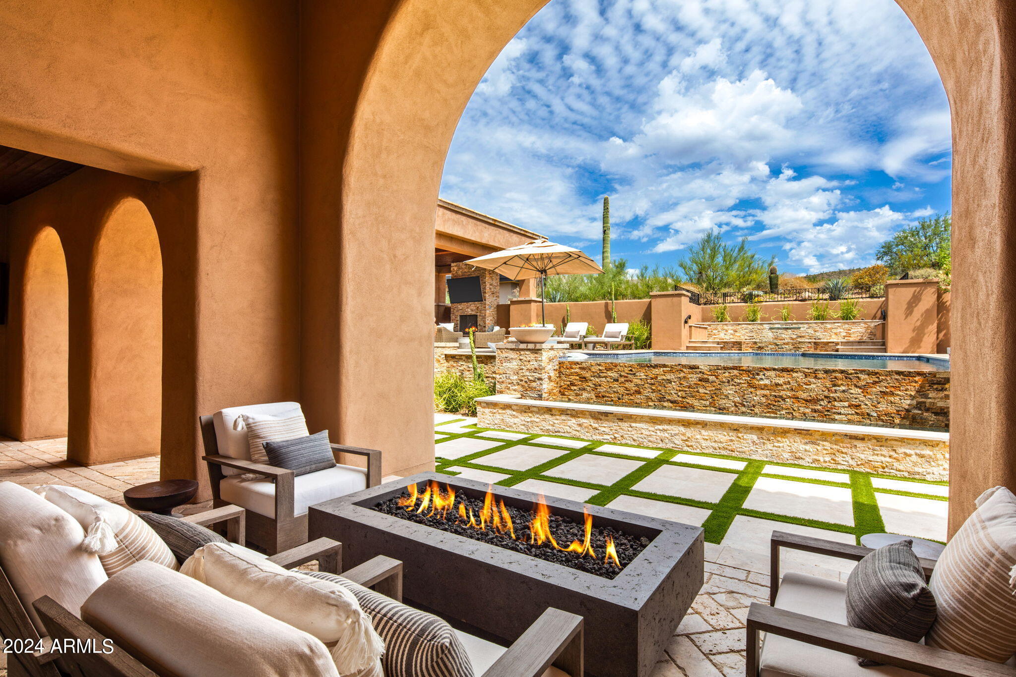 DESERT MOUNTAIN - Residential