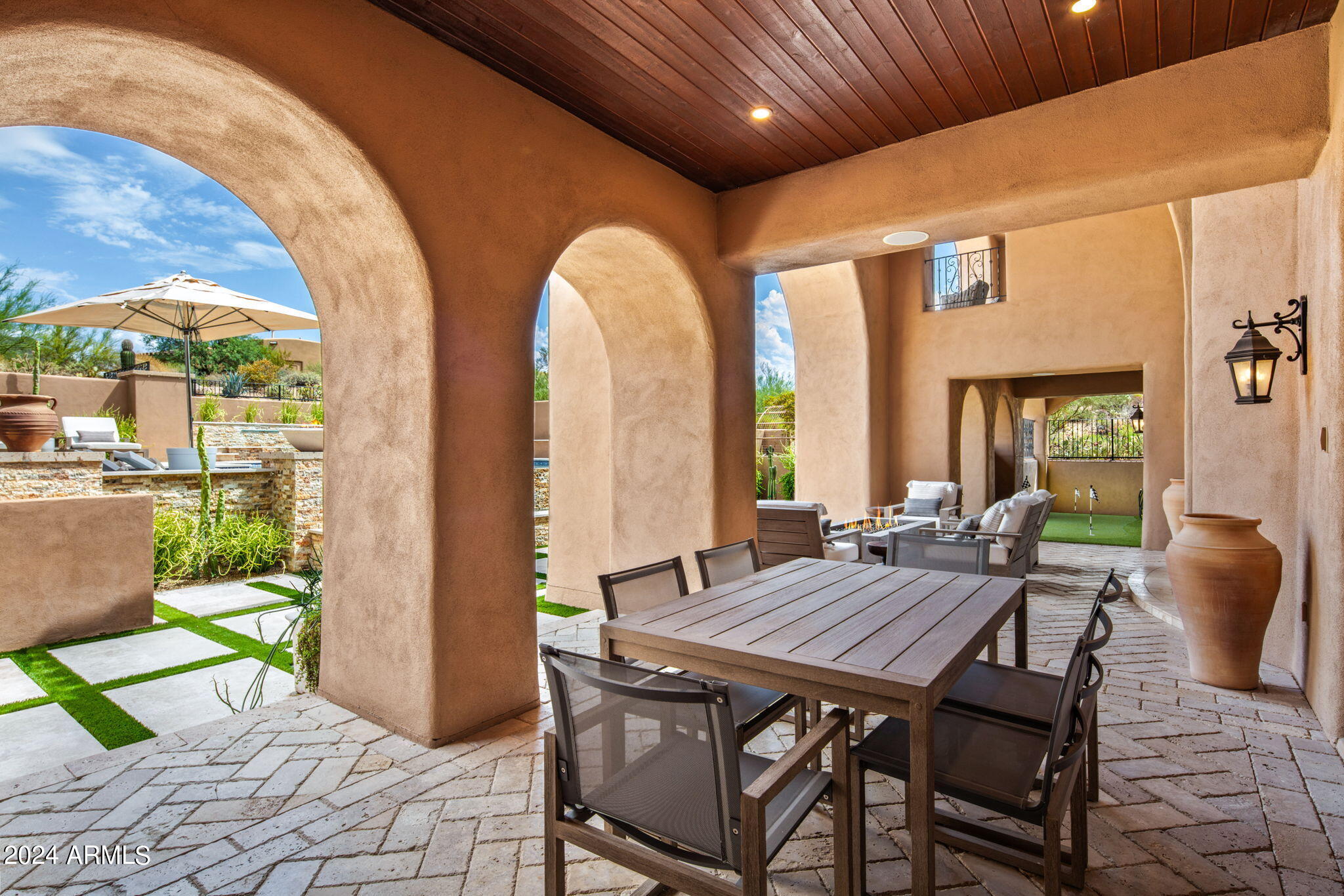 DESERT MOUNTAIN - Residential