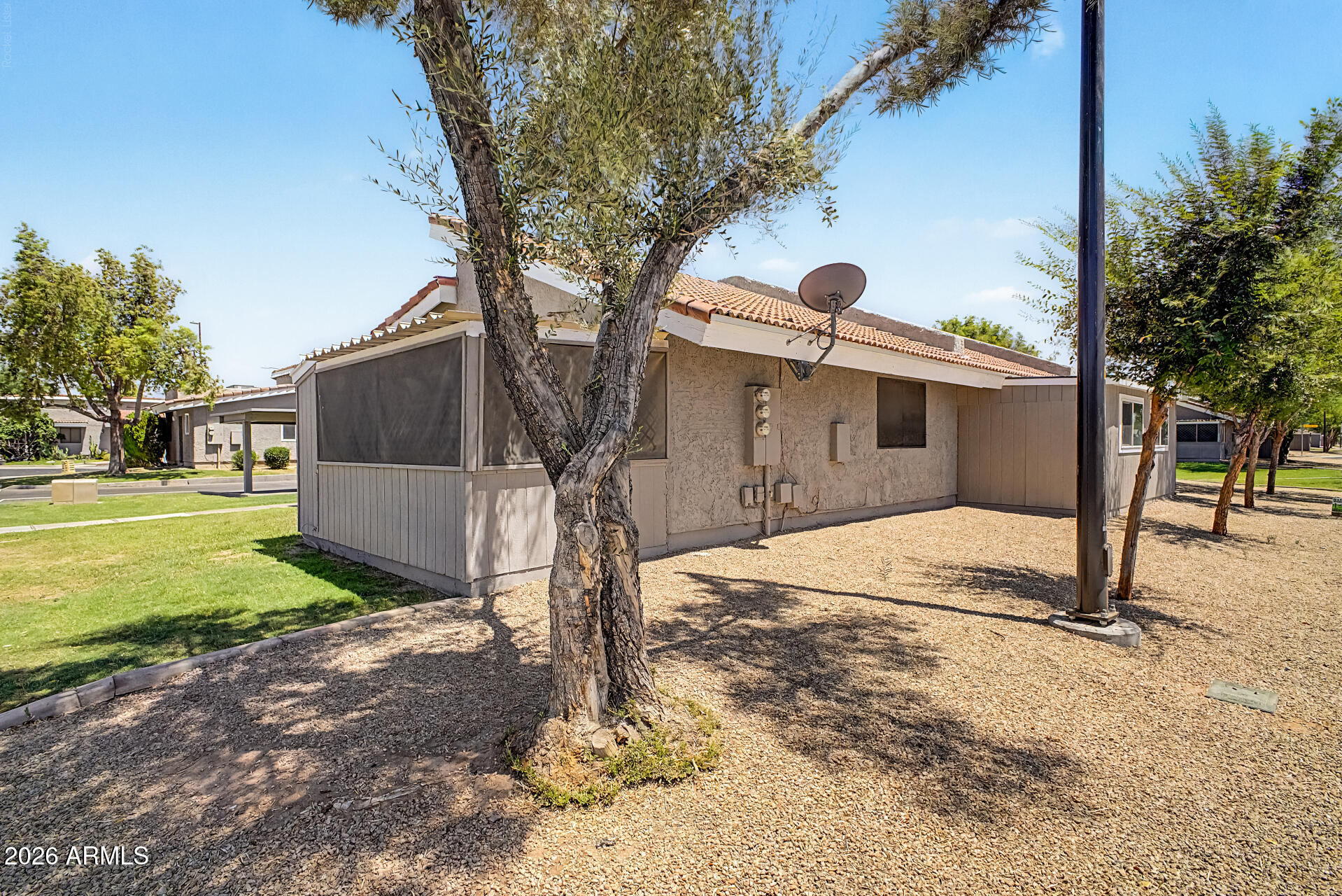 MEADOWBROOK VILLAGE AMD - Residential