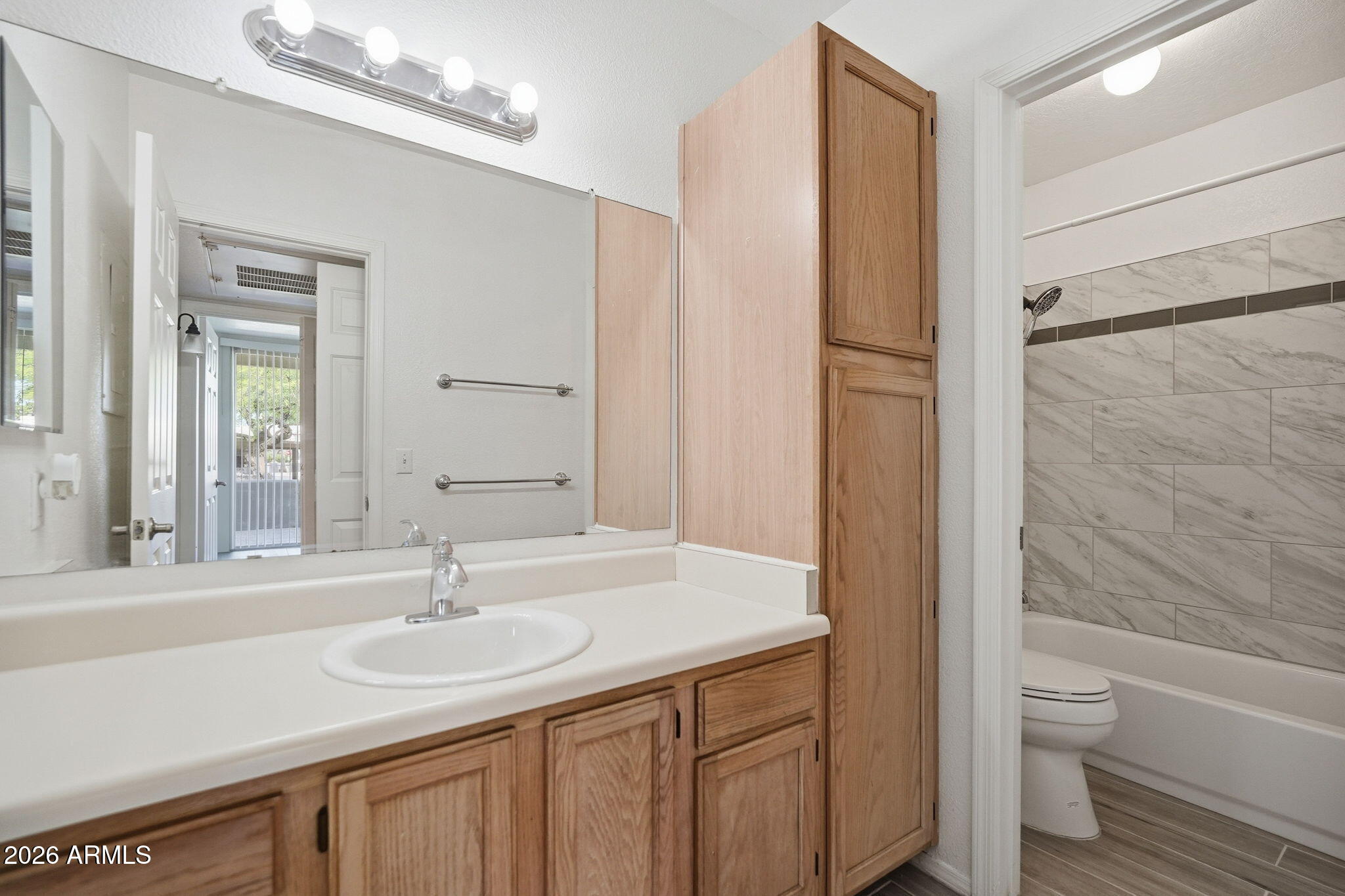 LAKESHORE AT ANDERSEN SPRINGS CONDOMINIUM - Residential