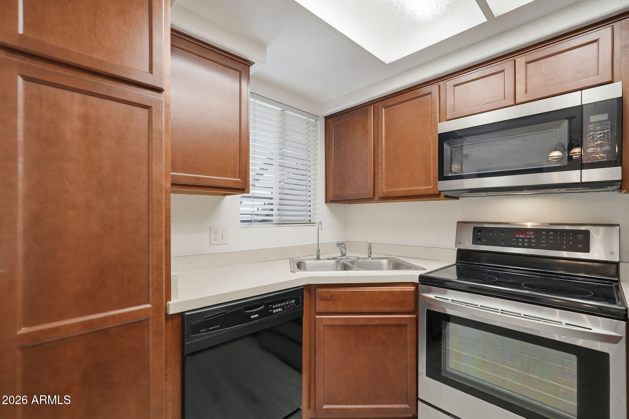 LAKESHORE AT ANDERSEN SPRINGS CONDOMINIUM - Residential