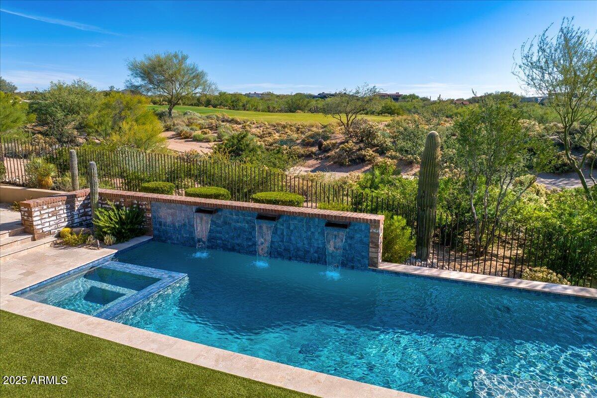 Mirabel Club - Residential