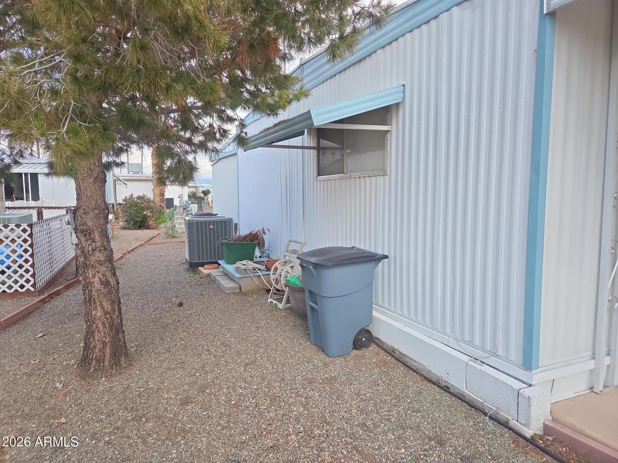 MESA MOBILE ESTATES - Residential