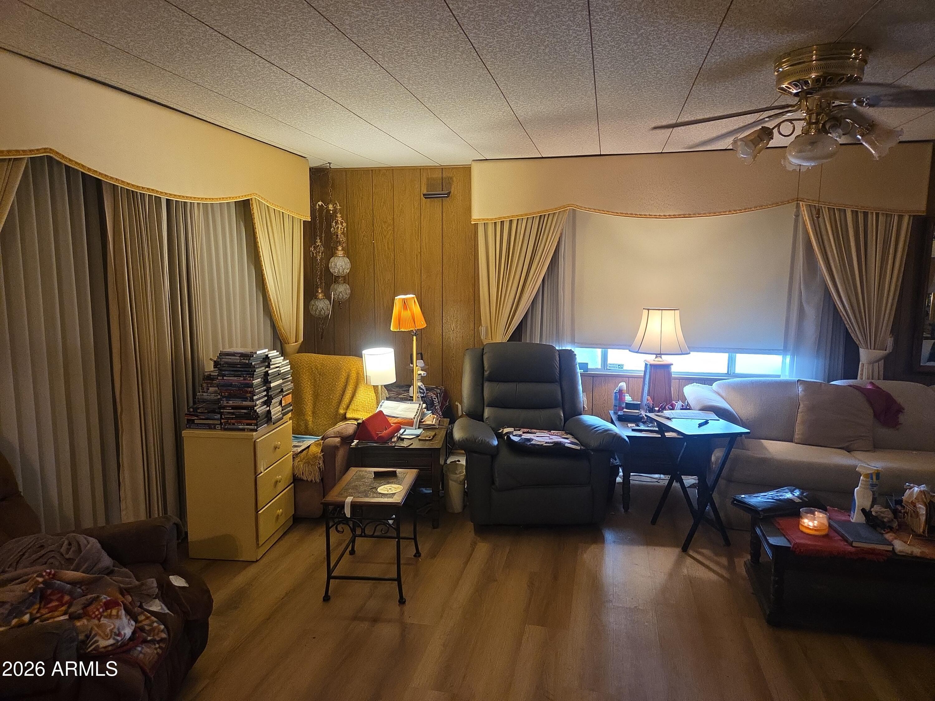 MESA MOBILE ESTATES - Residential