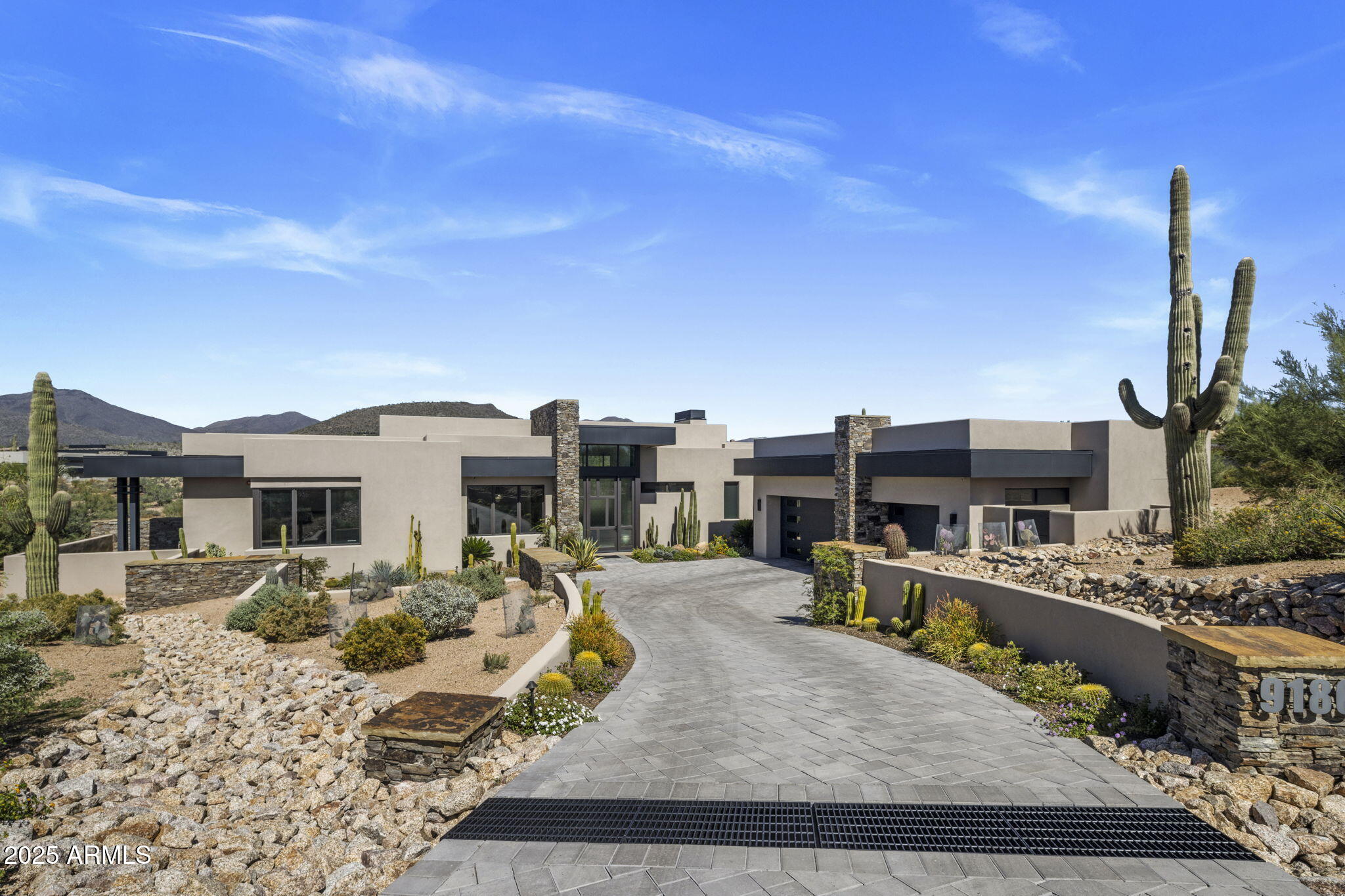DESERT MOUNTAIN - Residential
