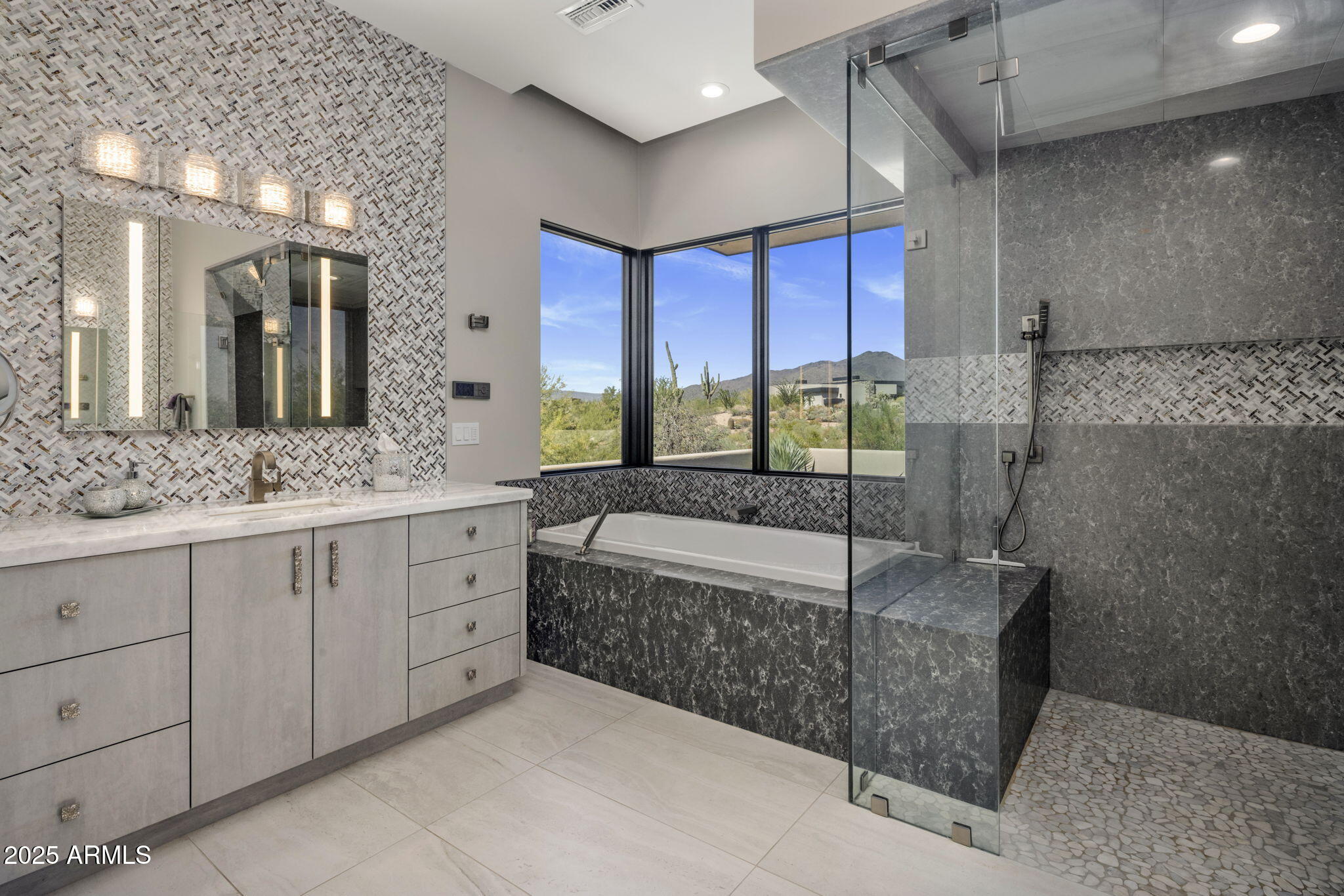 DESERT MOUNTAIN - Residential