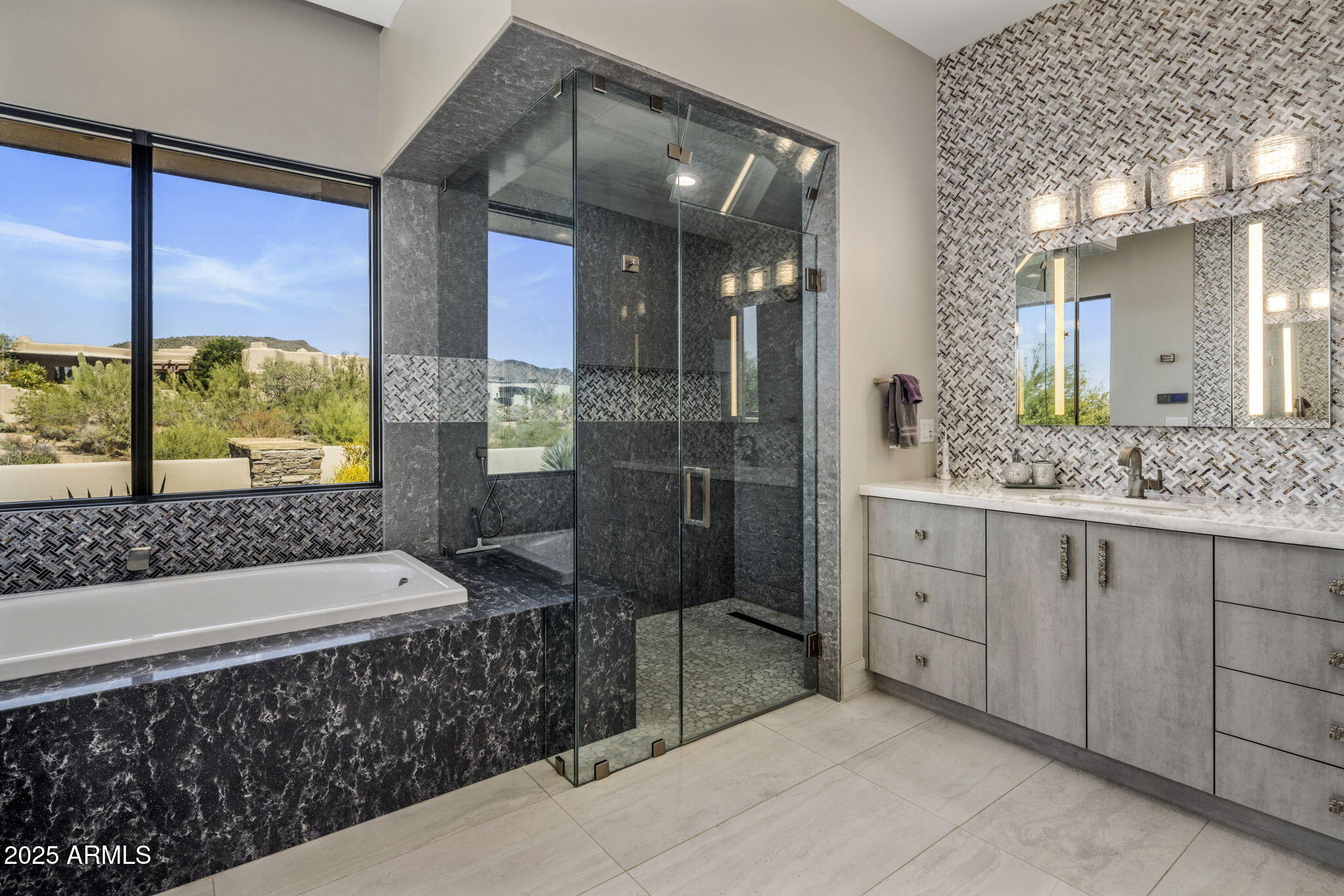 DESERT MOUNTAIN - Residential