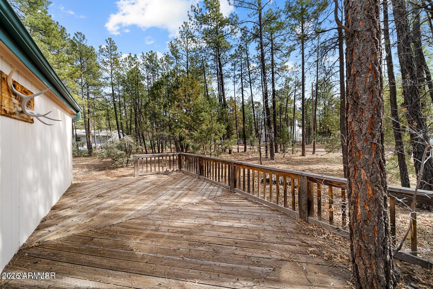 SPORTSMANS RETREAT - Residential