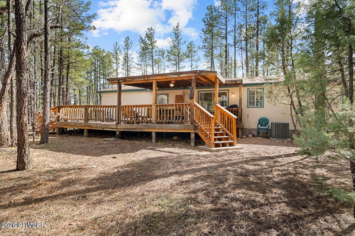 SPORTSMANS RETREAT - Residential