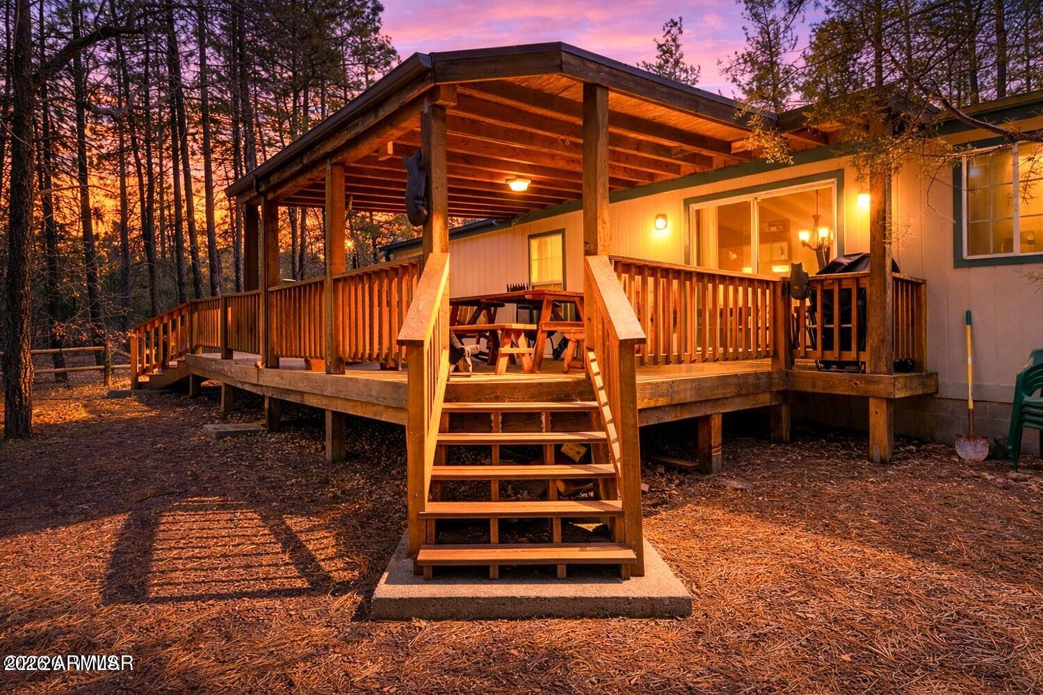 SPORTSMANS RETREAT - Residential