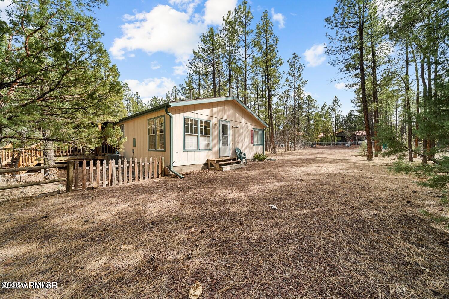 SPORTSMANS RETREAT - Residential