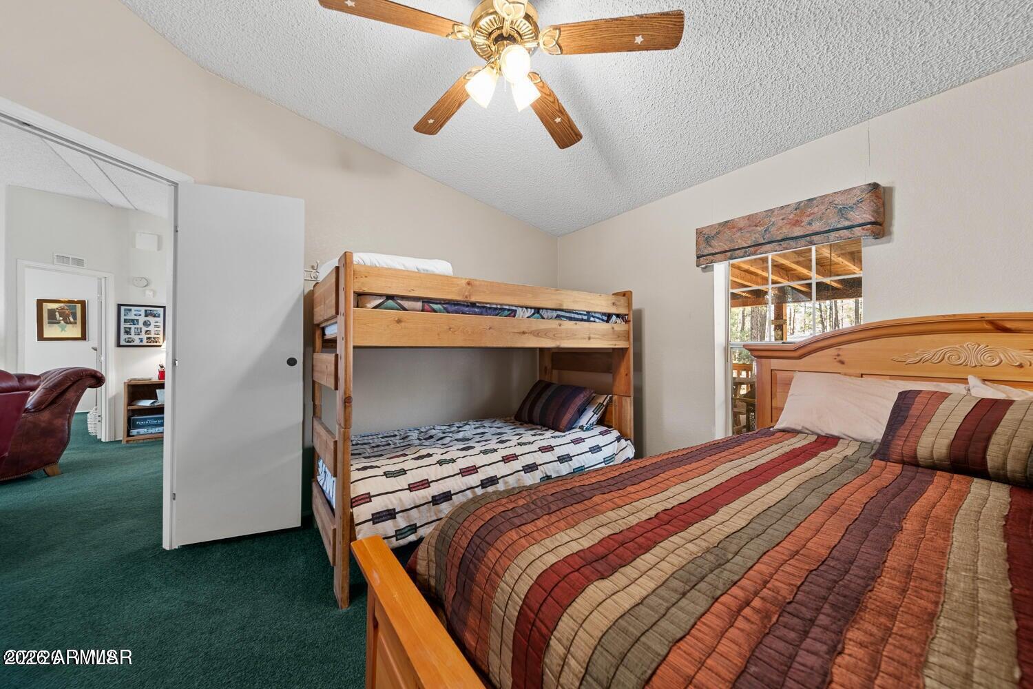 SPORTSMANS RETREAT - Residential
