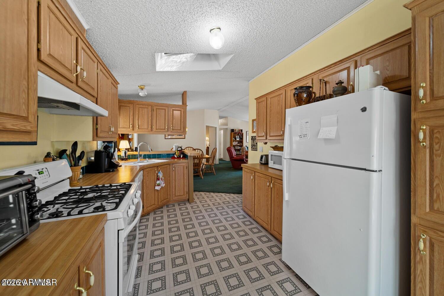SPORTSMANS RETREAT - Residential