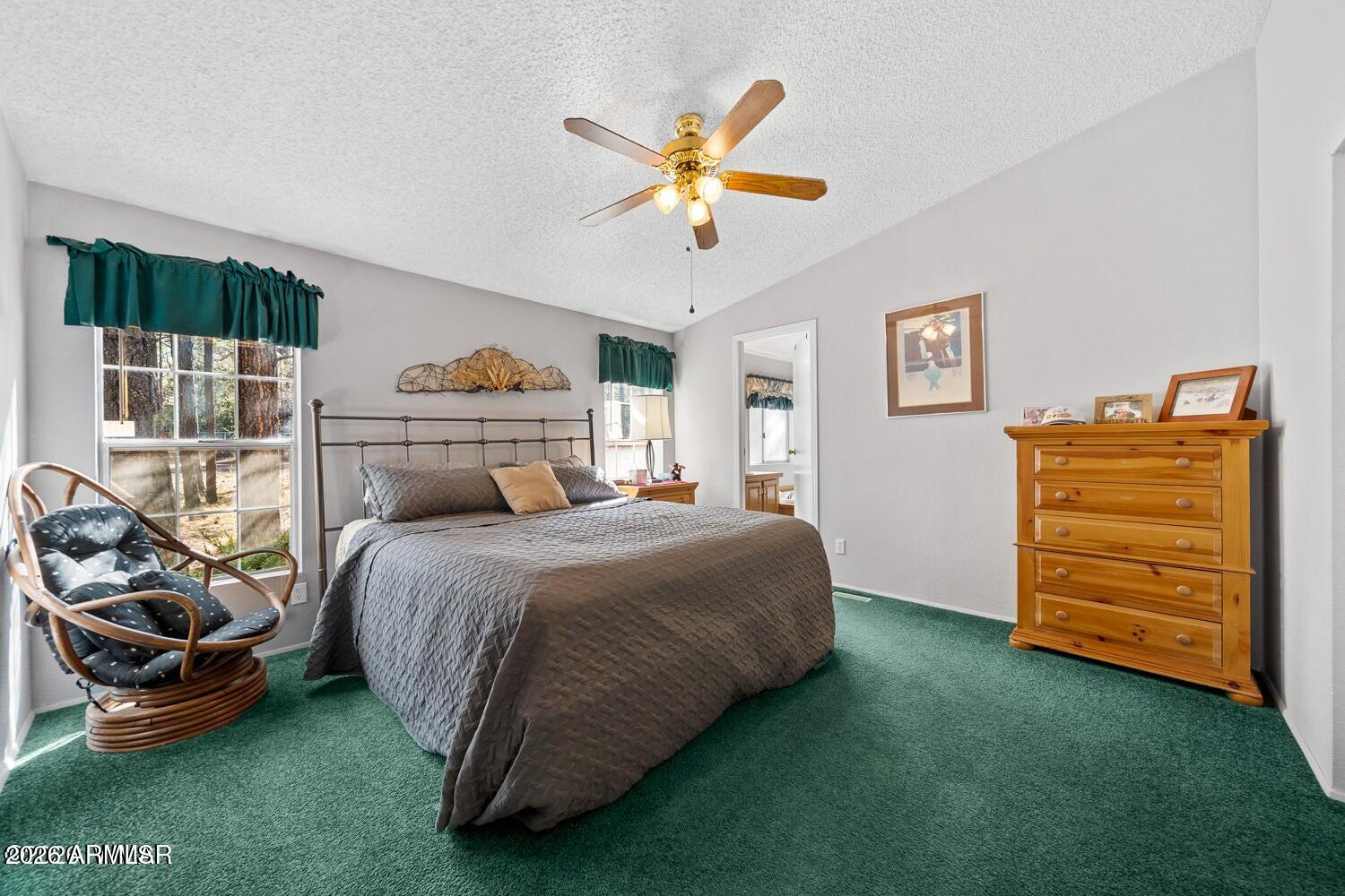 SPORTSMANS RETREAT - Residential