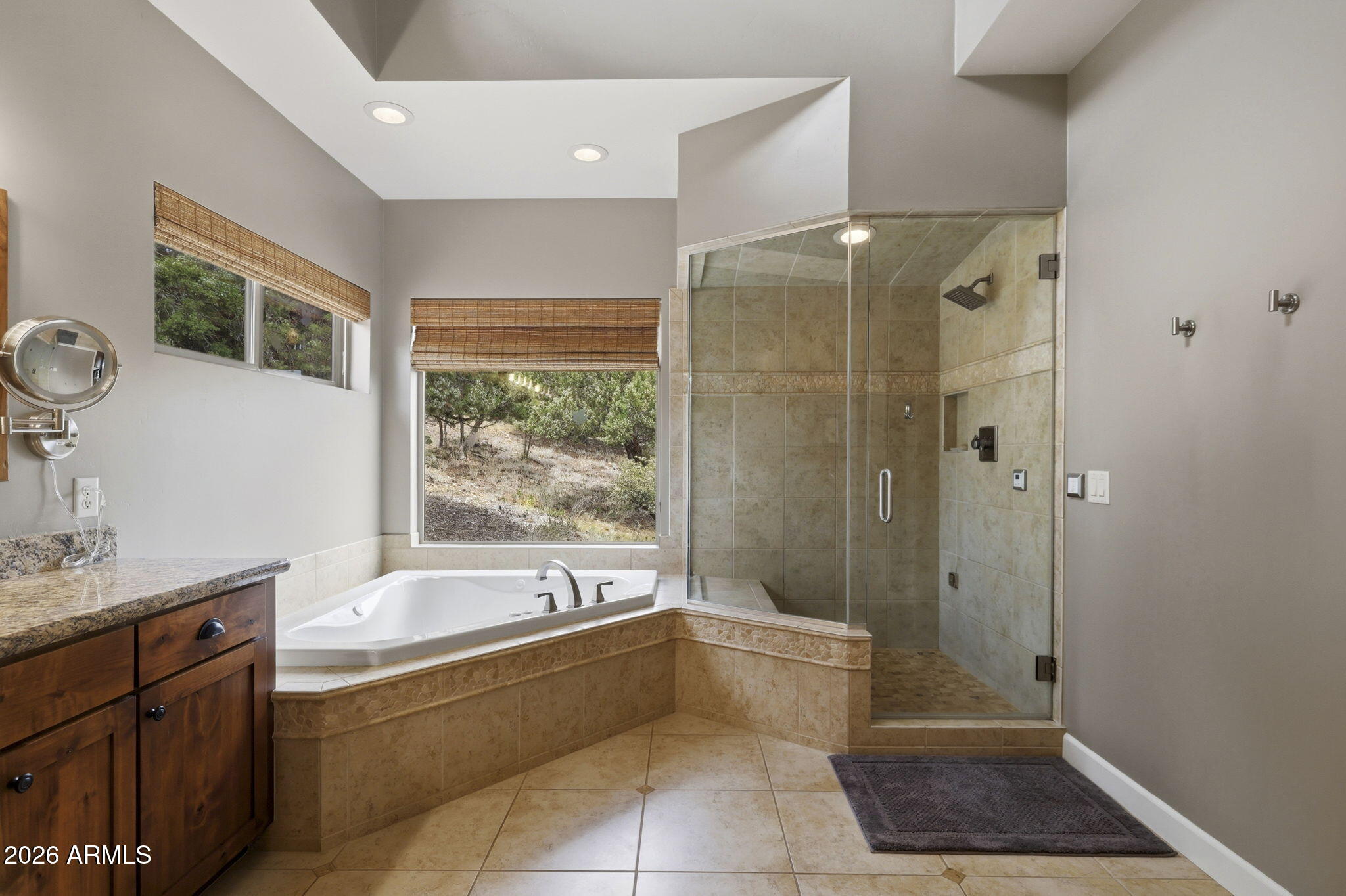THUMB BUTTE DISTRICT - Residential