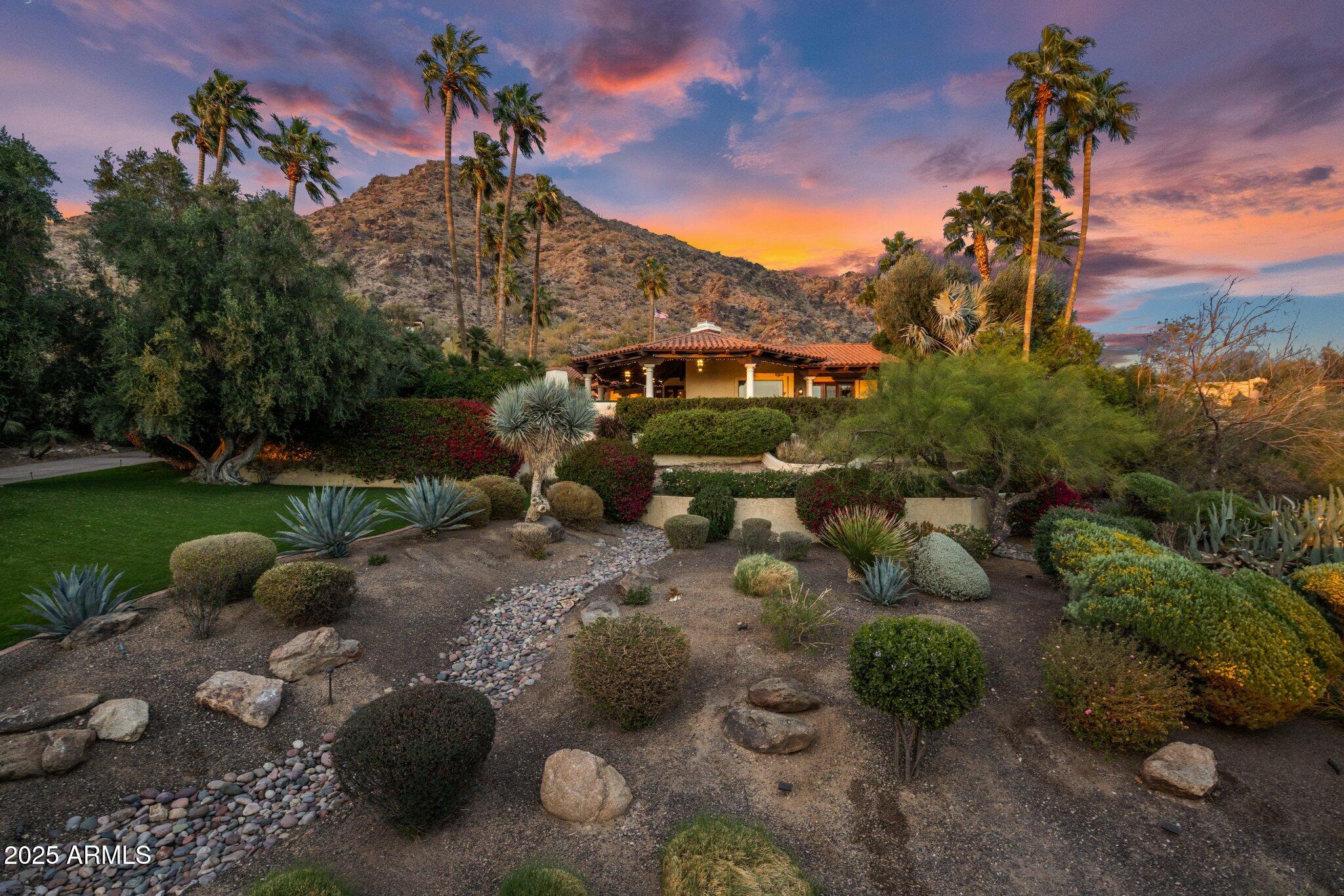 PARADISE VALLEY ESTATES - Residential