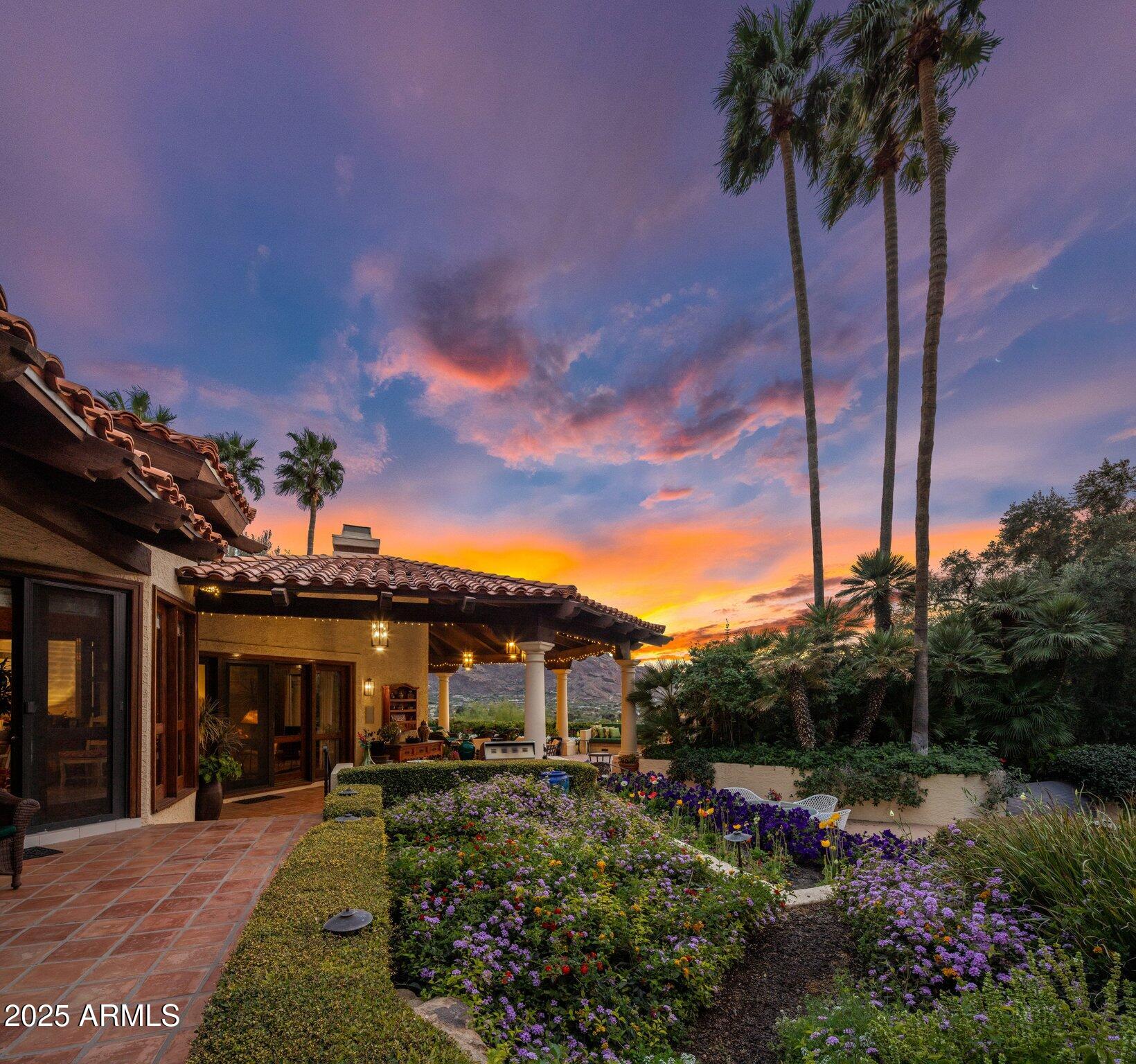PARADISE VALLEY ESTATES - Residential