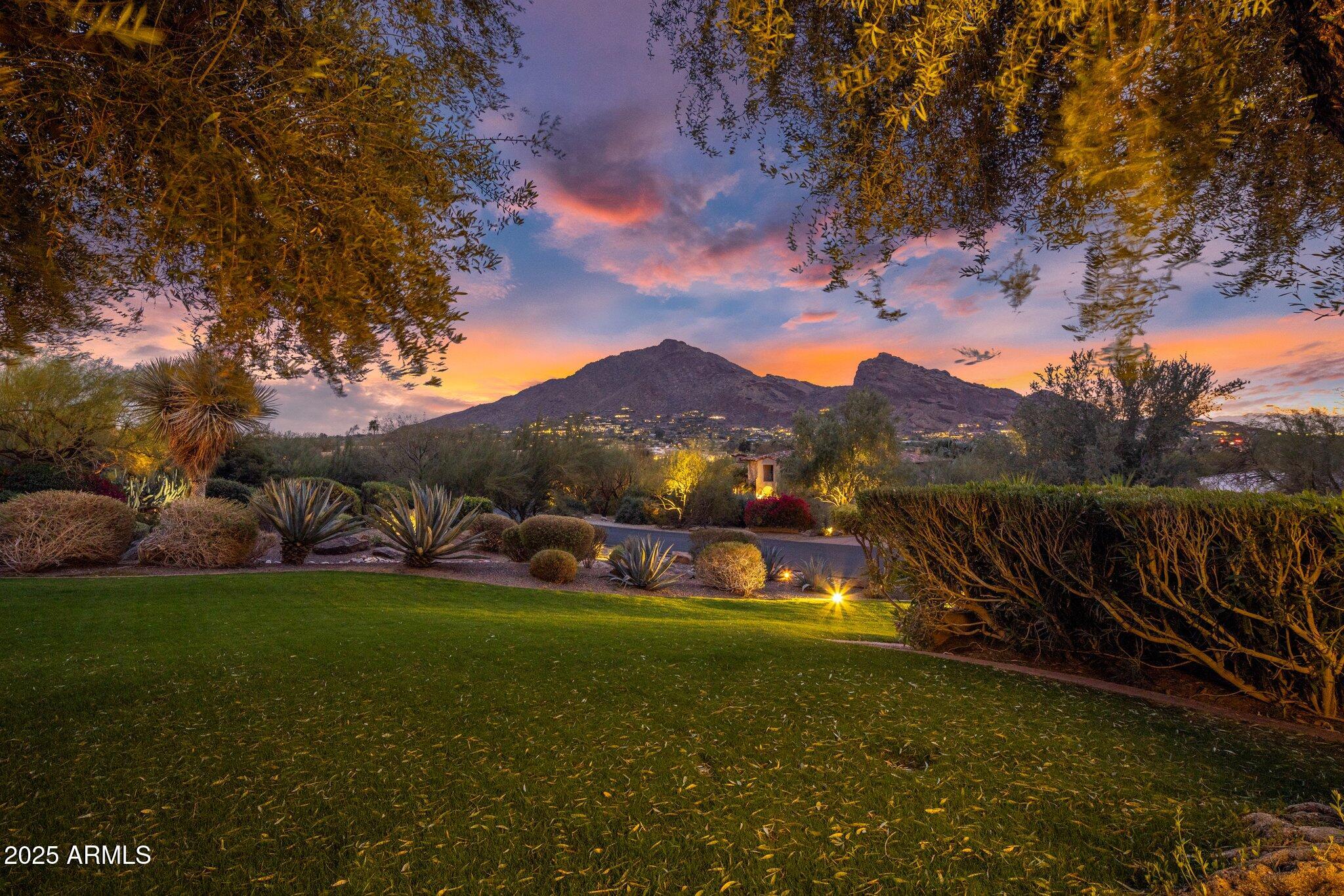 PARADISE VALLEY ESTATES - Residential