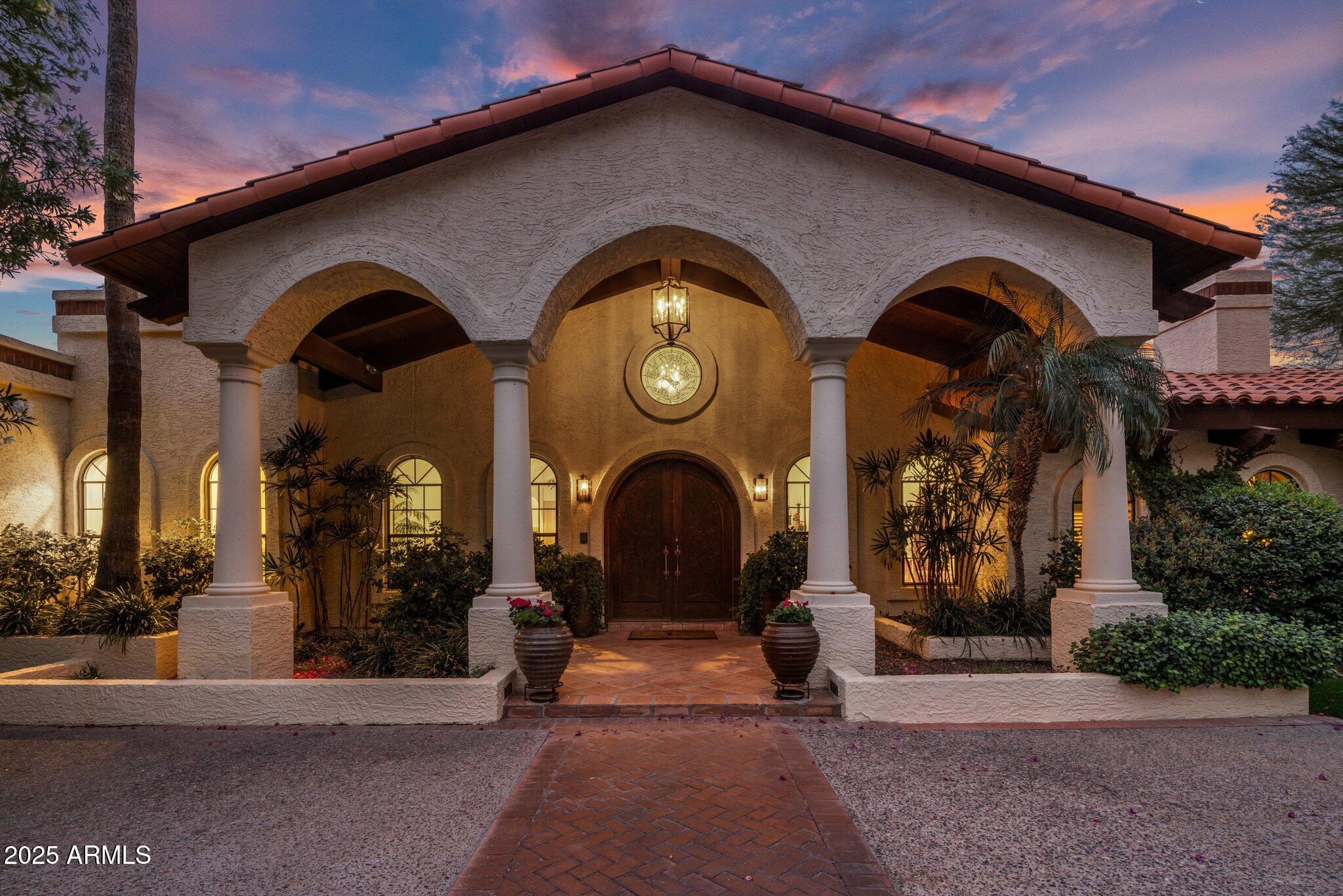 PARADISE VALLEY ESTATES - Residential