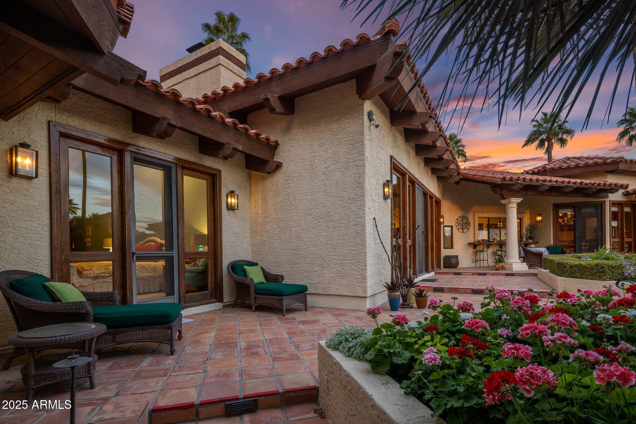 PARADISE VALLEY ESTATES - Residential