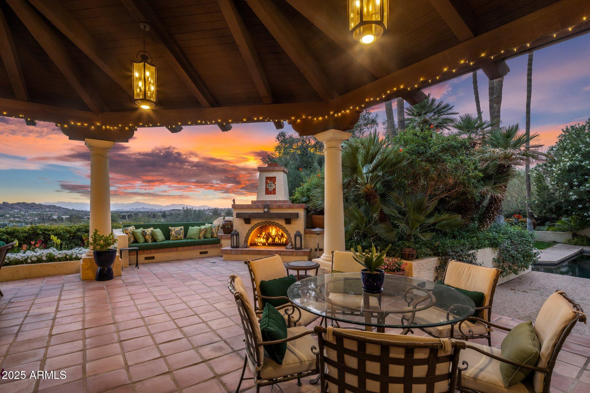 PARADISE VALLEY ESTATES - Residential