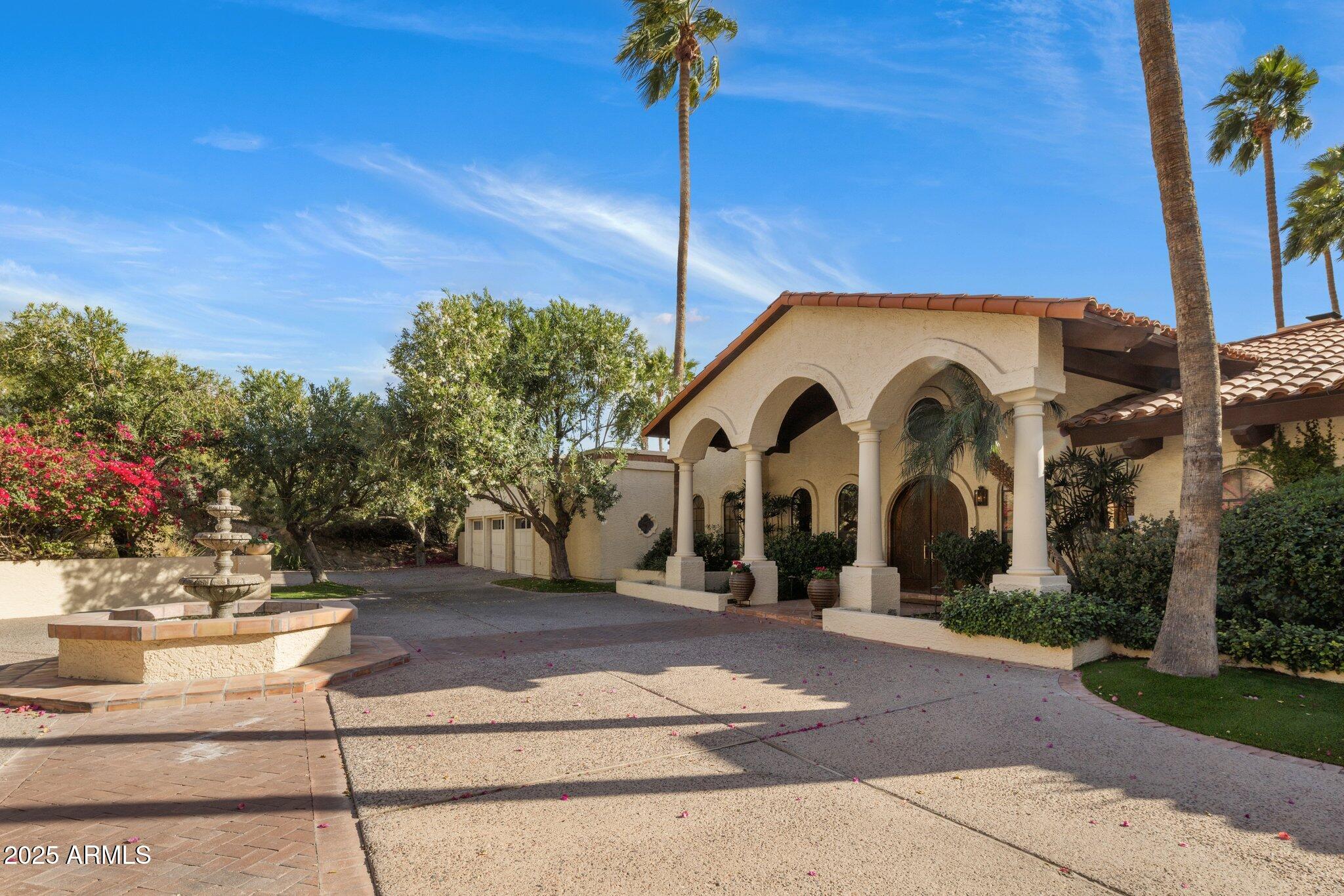 PARADISE VALLEY ESTATES - Residential