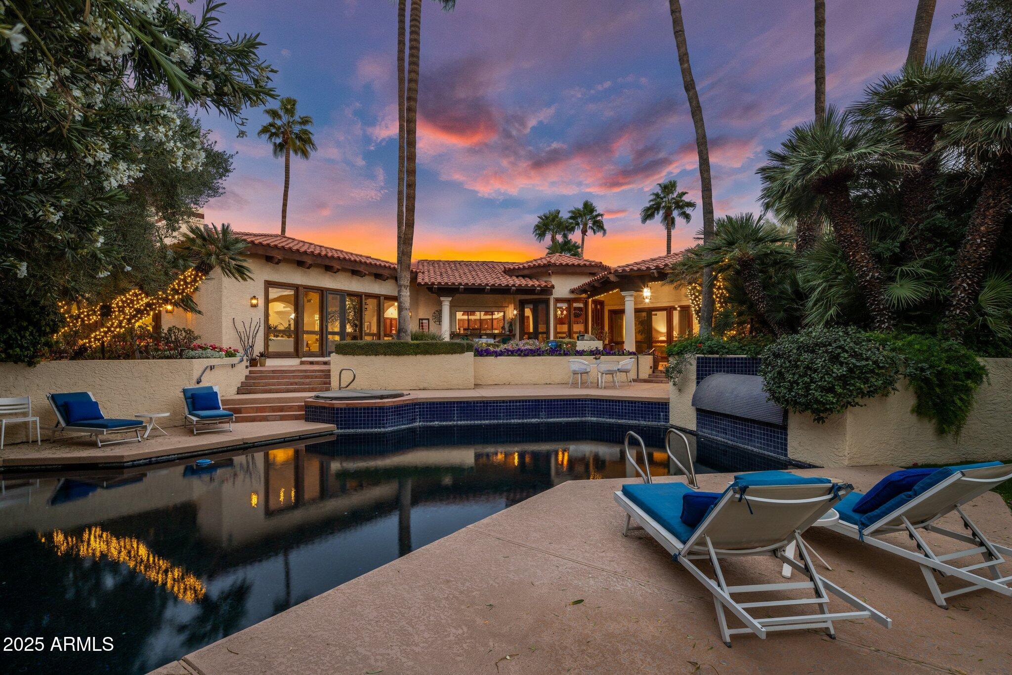 PARADISE VALLEY ESTATES - Residential