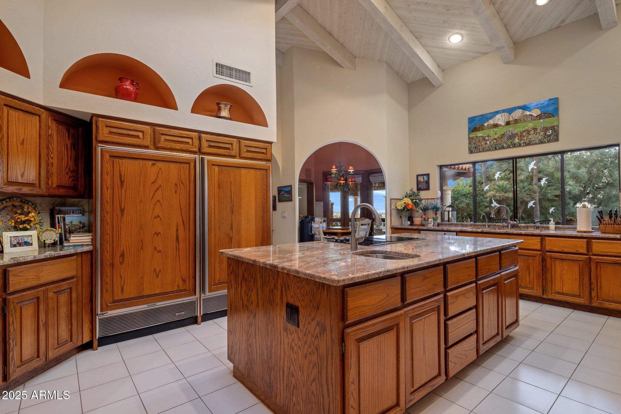 PARADISE VALLEY ESTATES - Residential