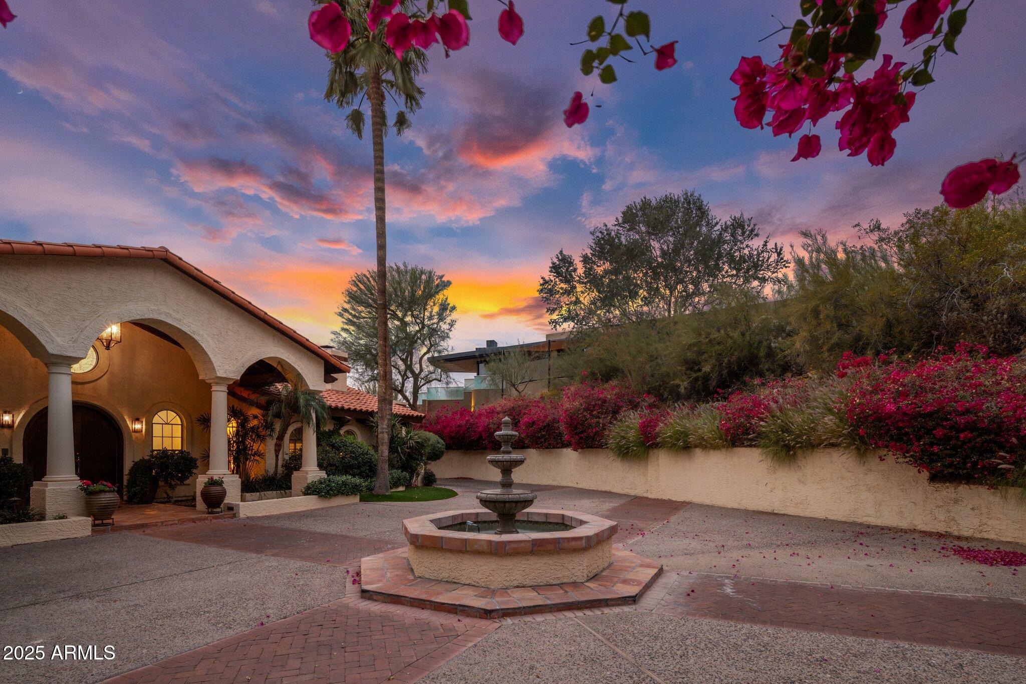 PARADISE VALLEY ESTATES - Residential