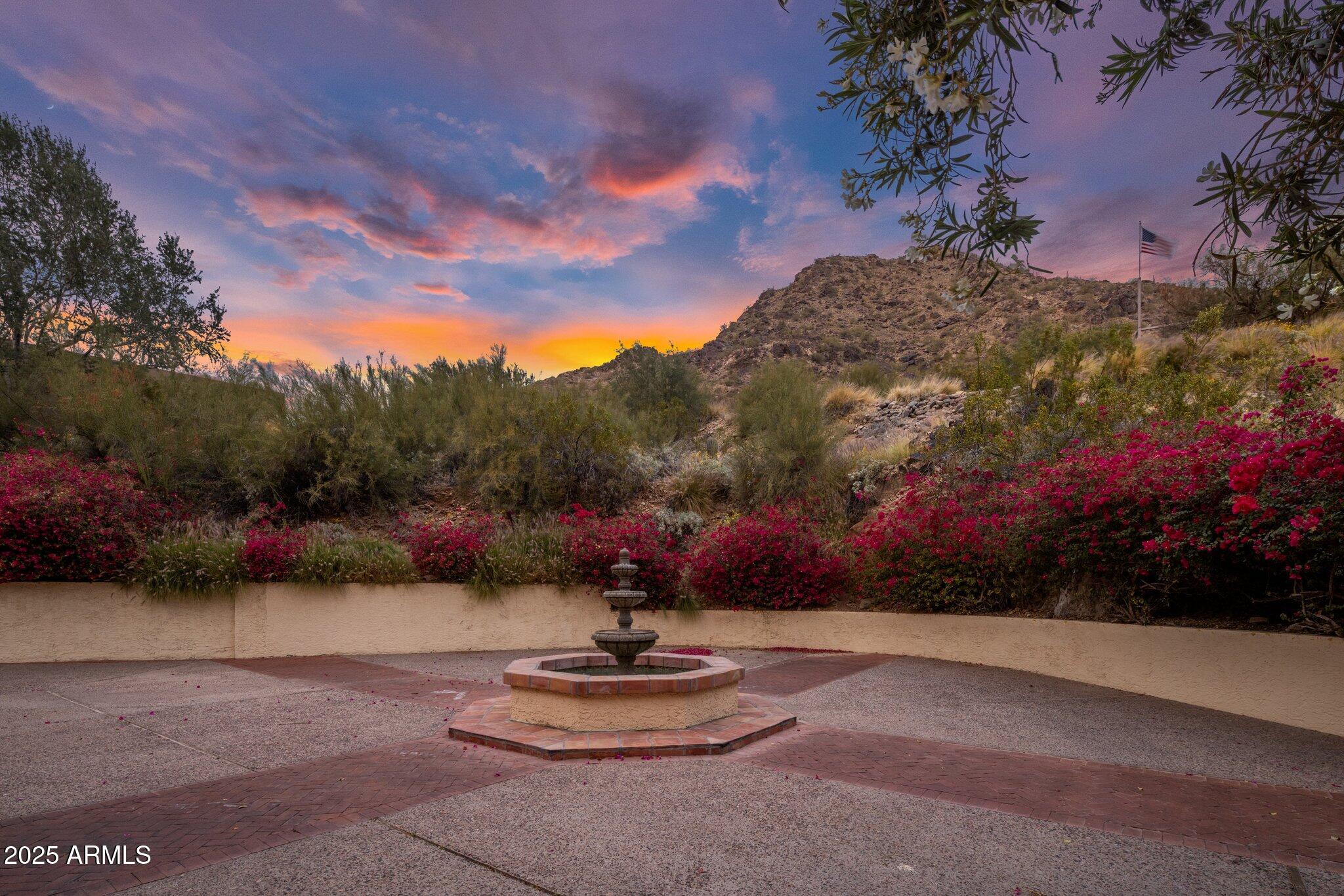 PARADISE VALLEY ESTATES - Residential