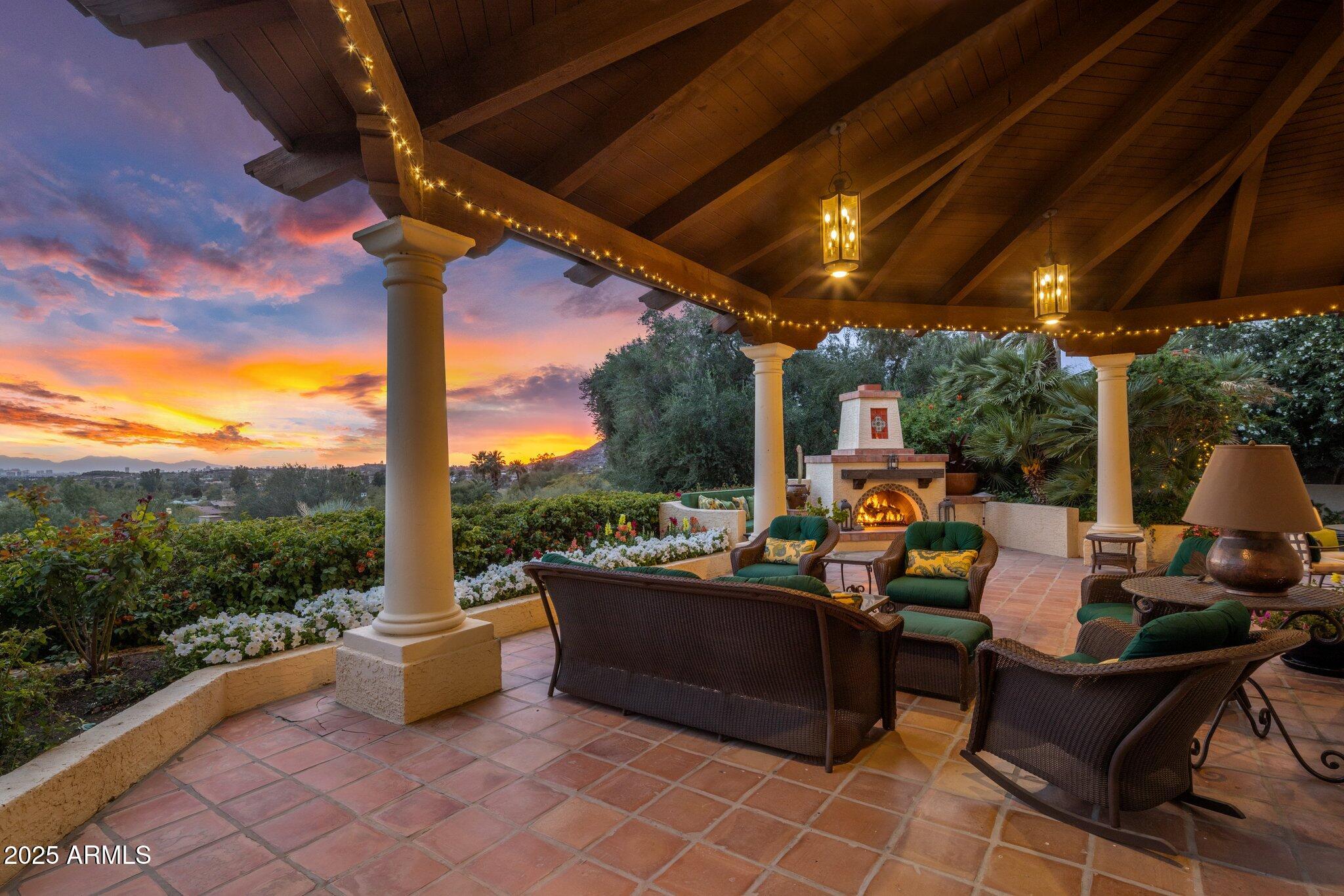 PARADISE VALLEY ESTATES - Residential
