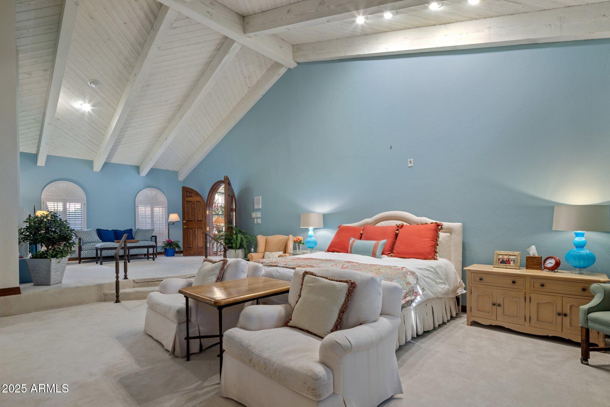 PARADISE VALLEY ESTATES - Residential