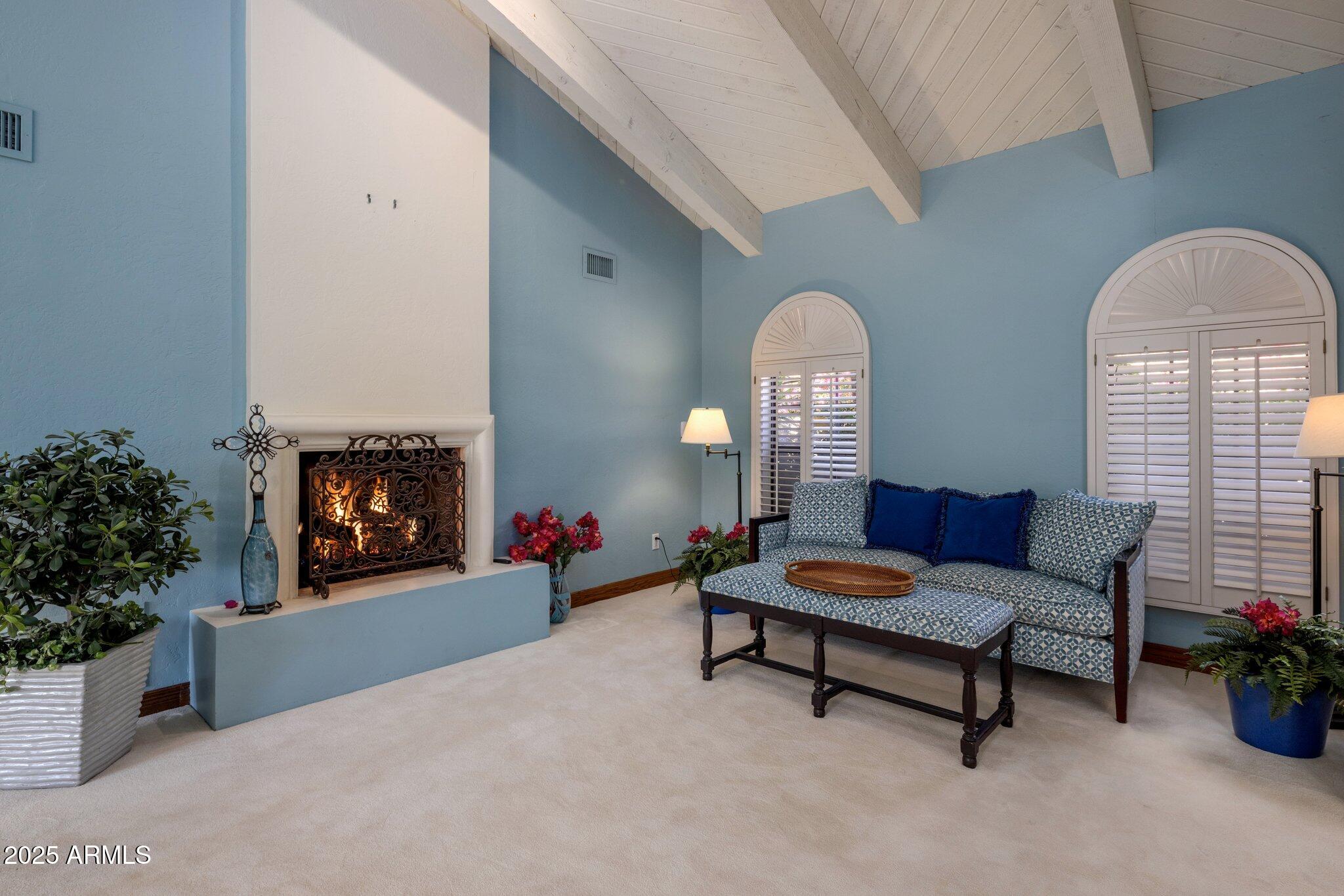 PARADISE VALLEY ESTATES - Residential