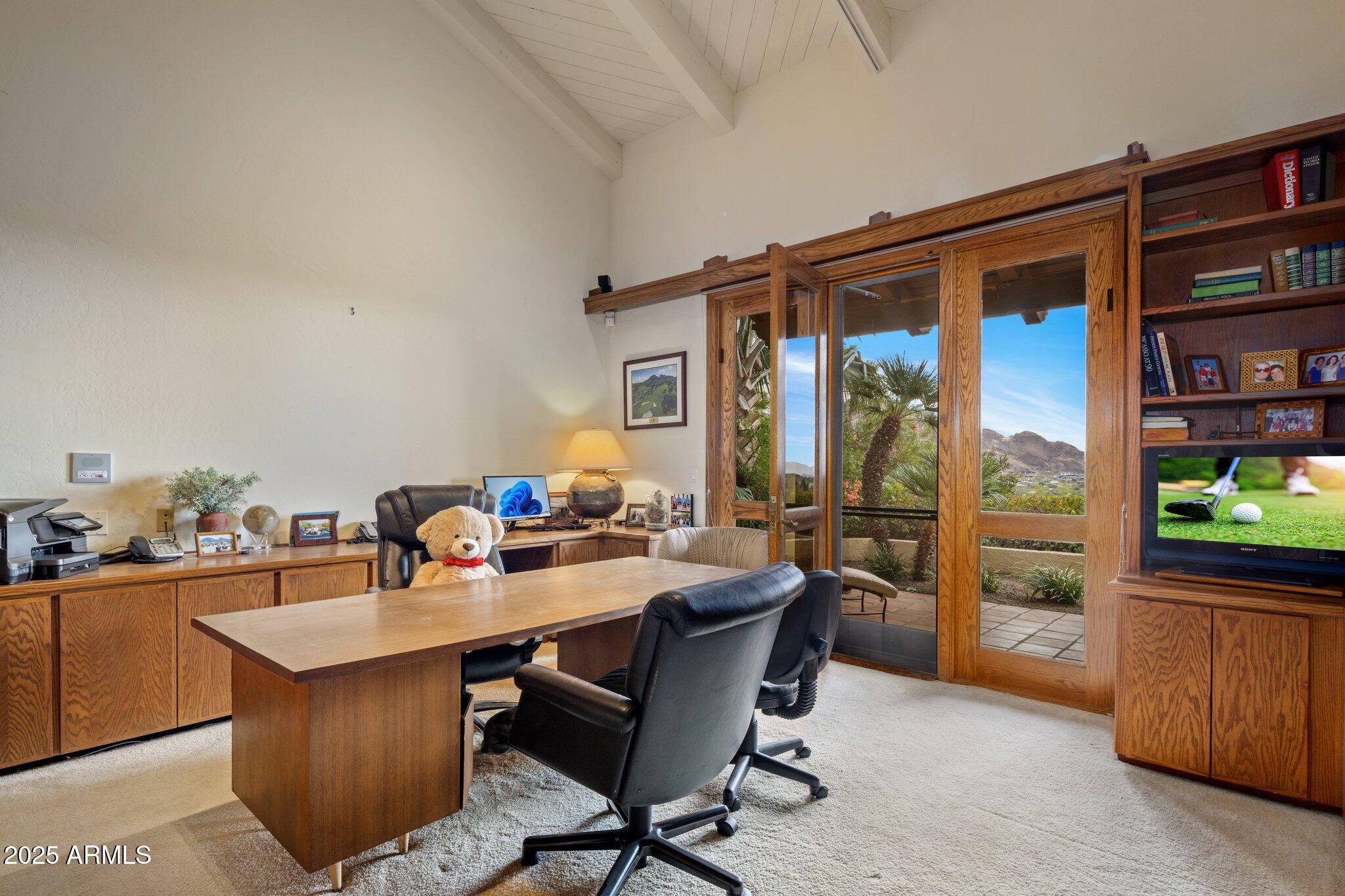 PARADISE VALLEY ESTATES - Residential