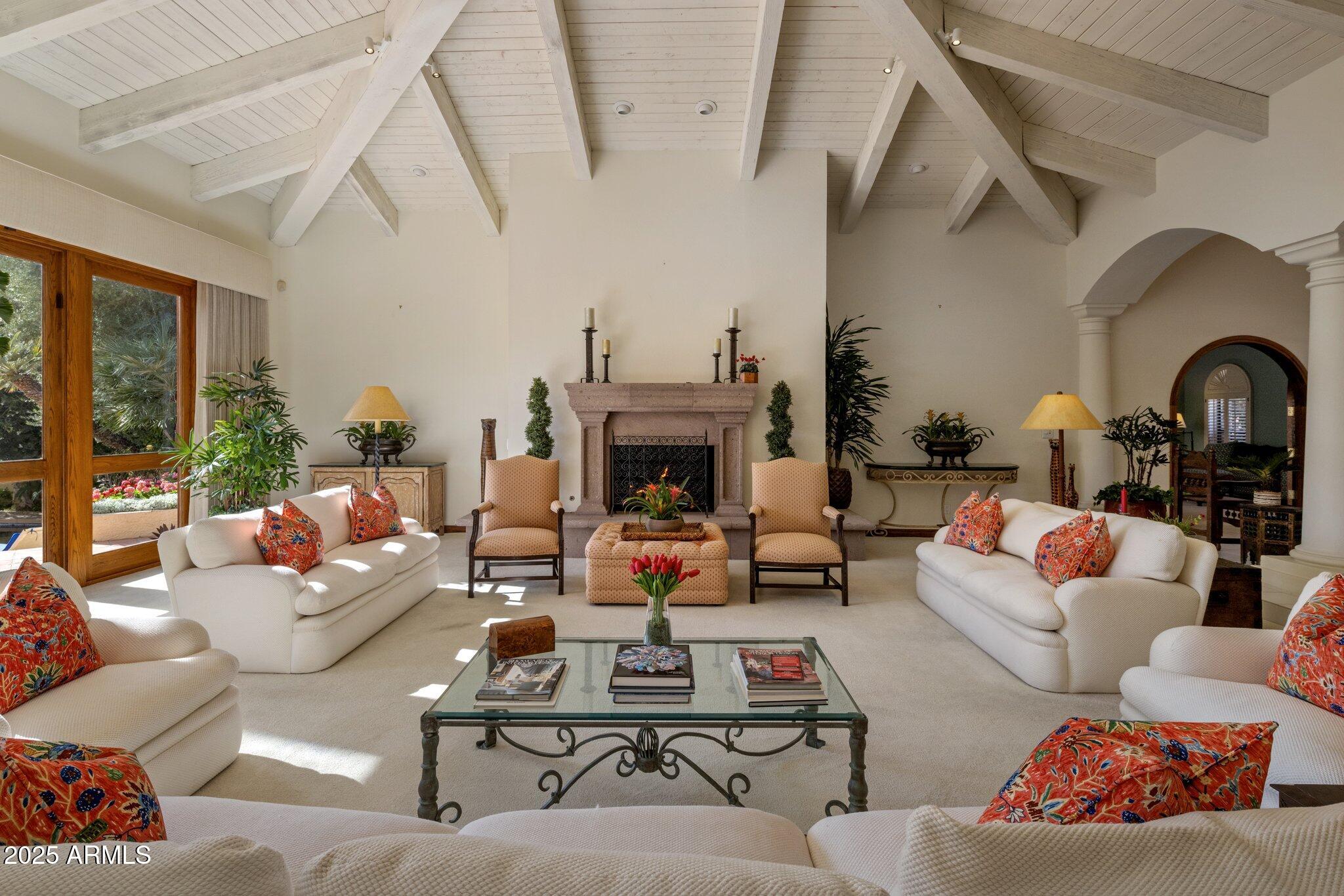 PARADISE VALLEY ESTATES - Residential