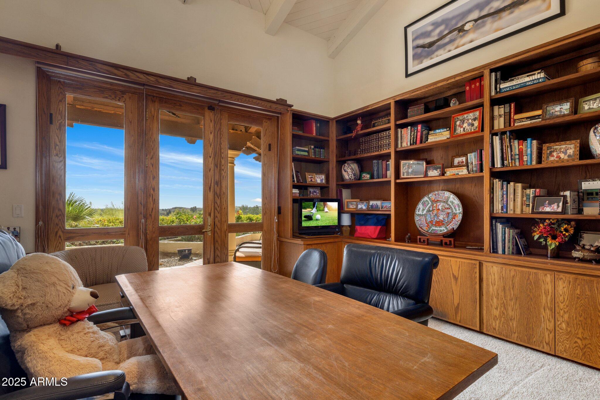 PARADISE VALLEY ESTATES - Residential