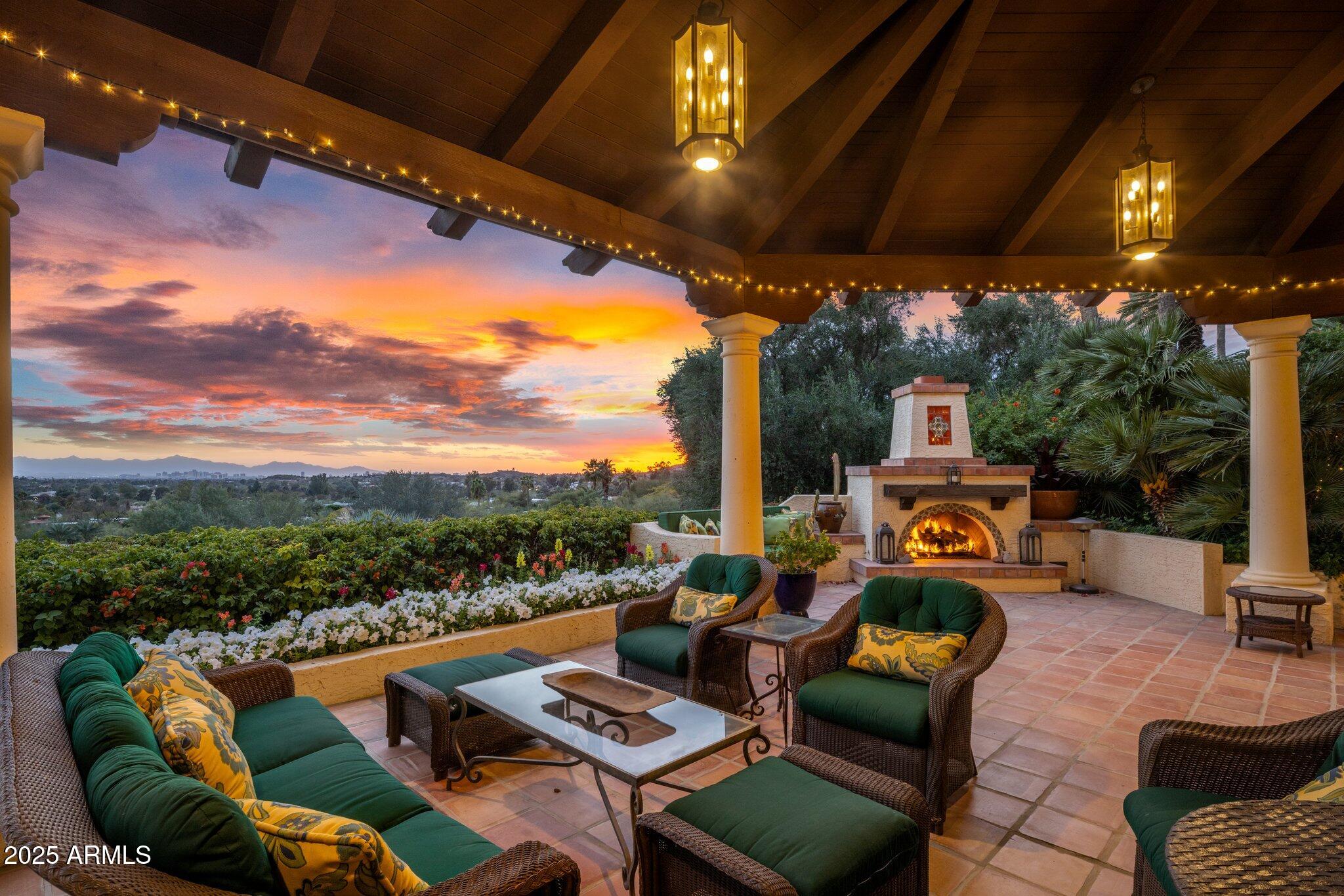 PARADISE VALLEY ESTATES - Residential