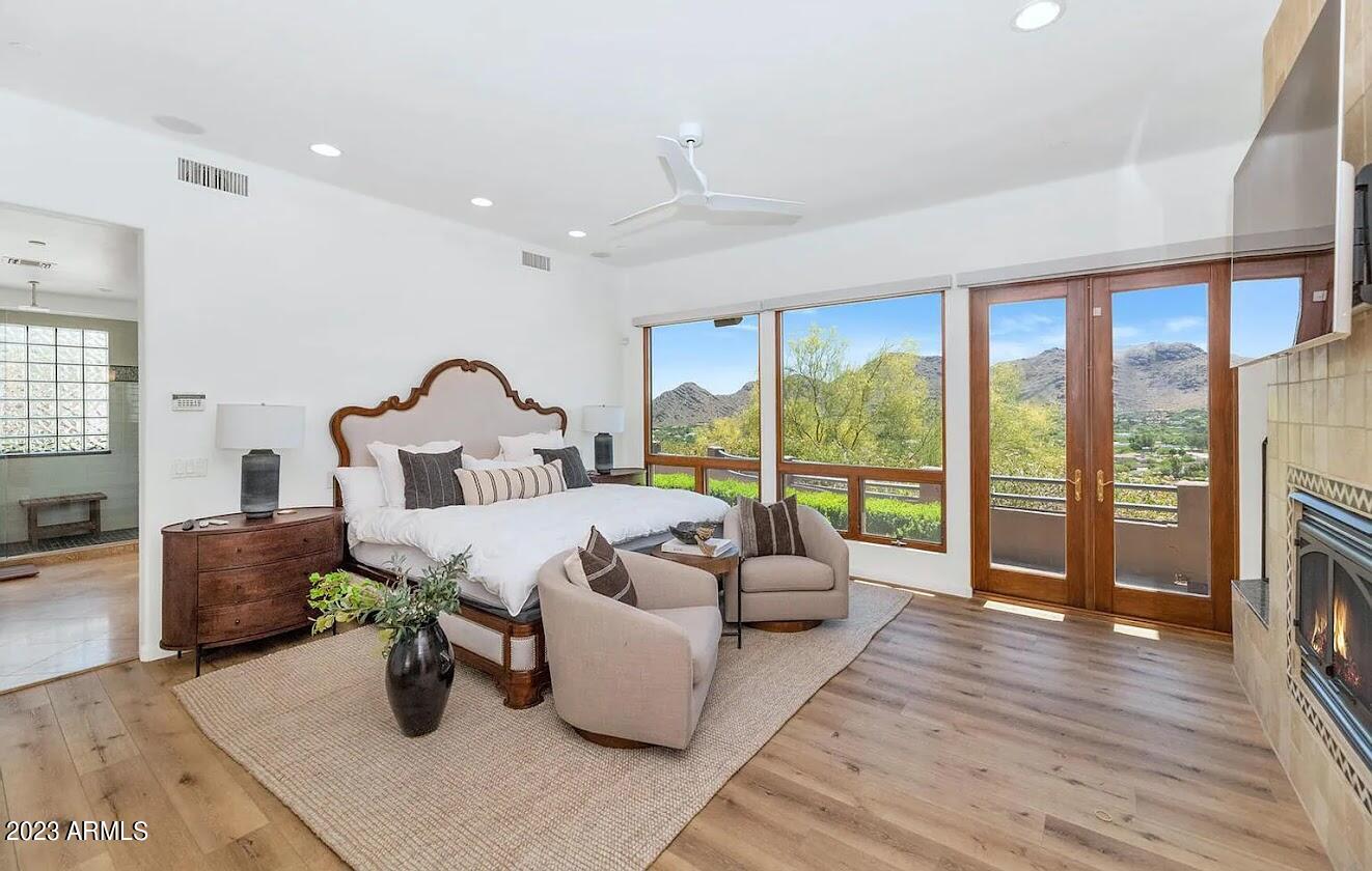 SUNSET HILLS LOT 1-20 & TR C - Residential