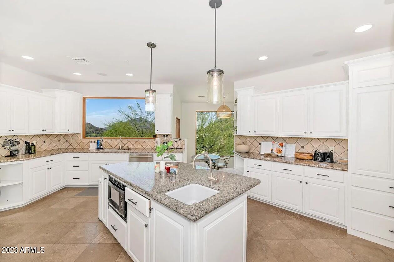 SUNSET HILLS LOT 1-20 & TR C - Residential