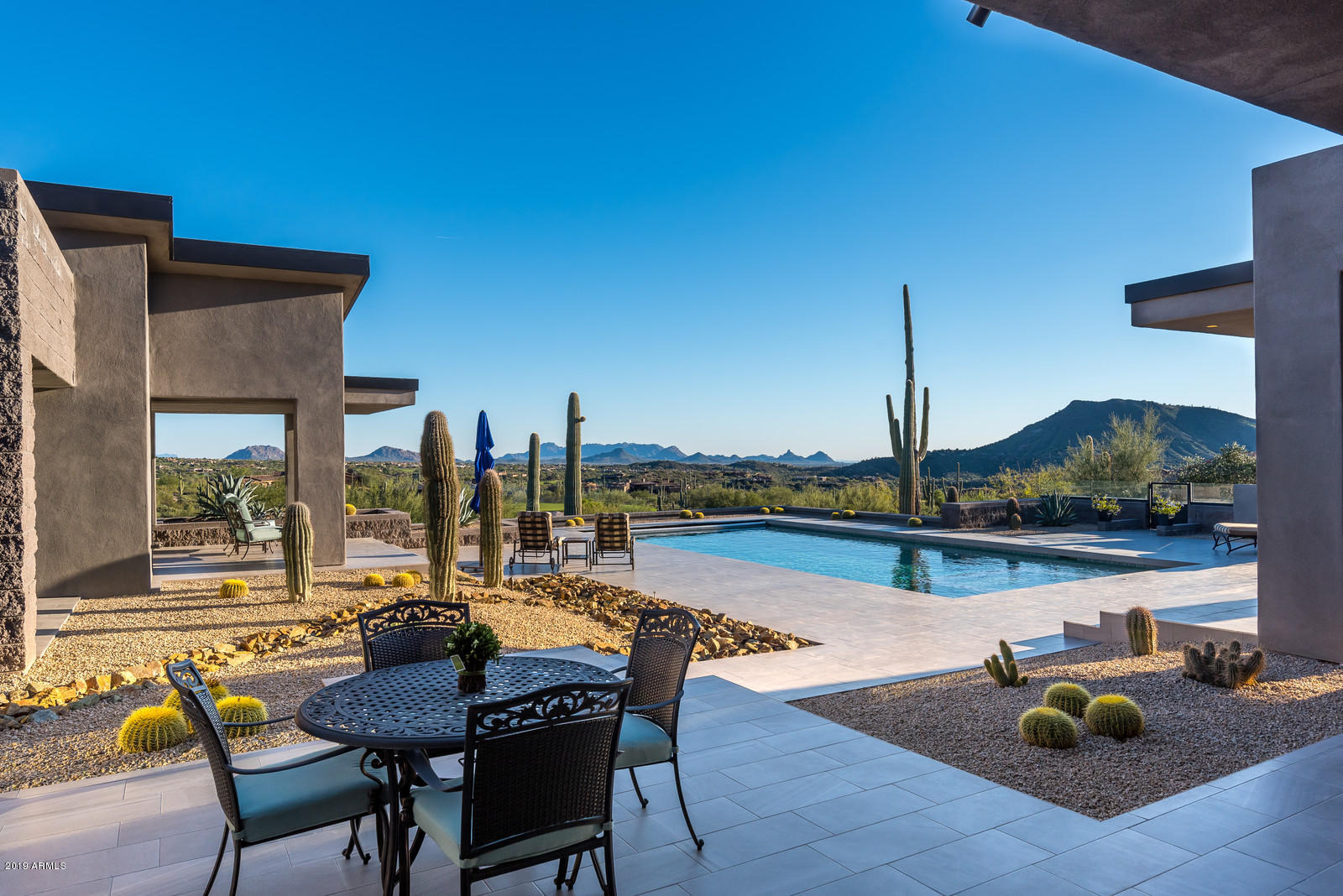 DESERT MOUNTAIN - Residential
