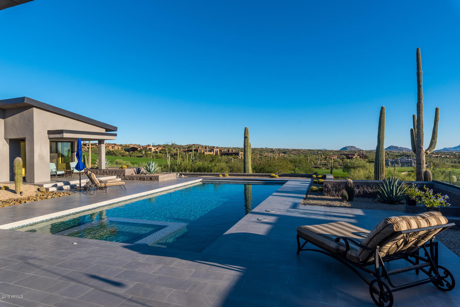 DESERT MOUNTAIN - Residential