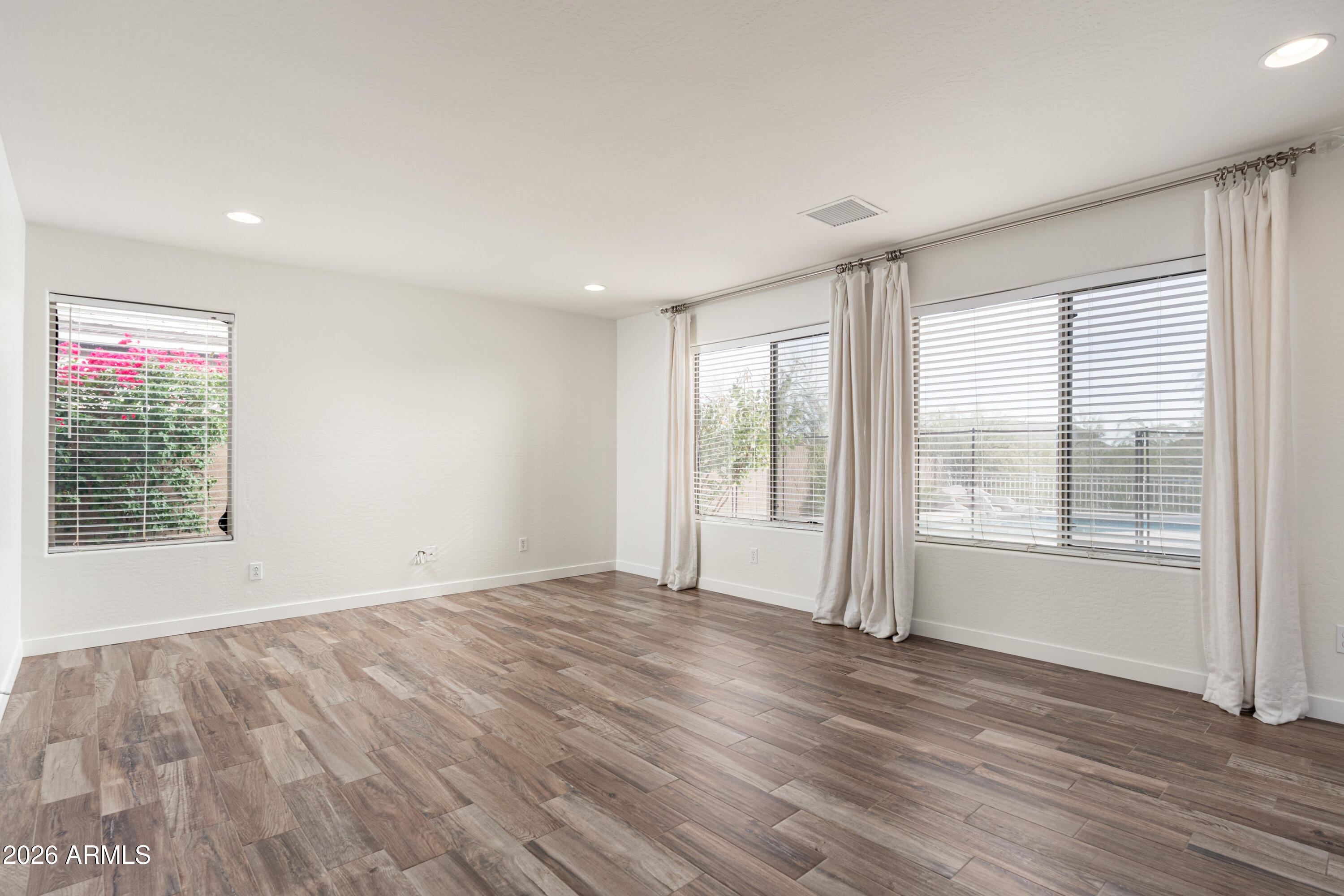 DOVE VALLEY RANCH - Residential