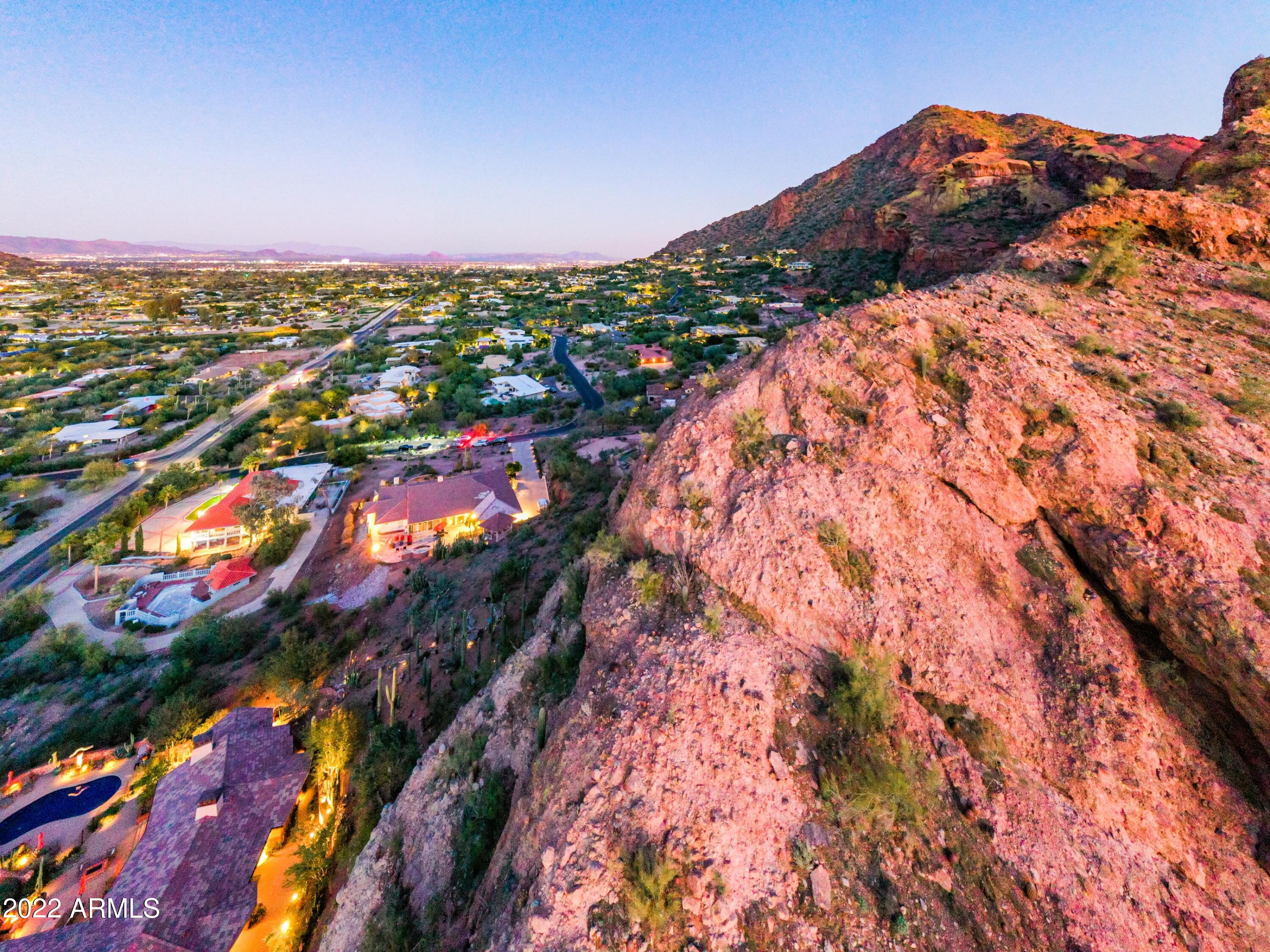 STONE CANYON - Land